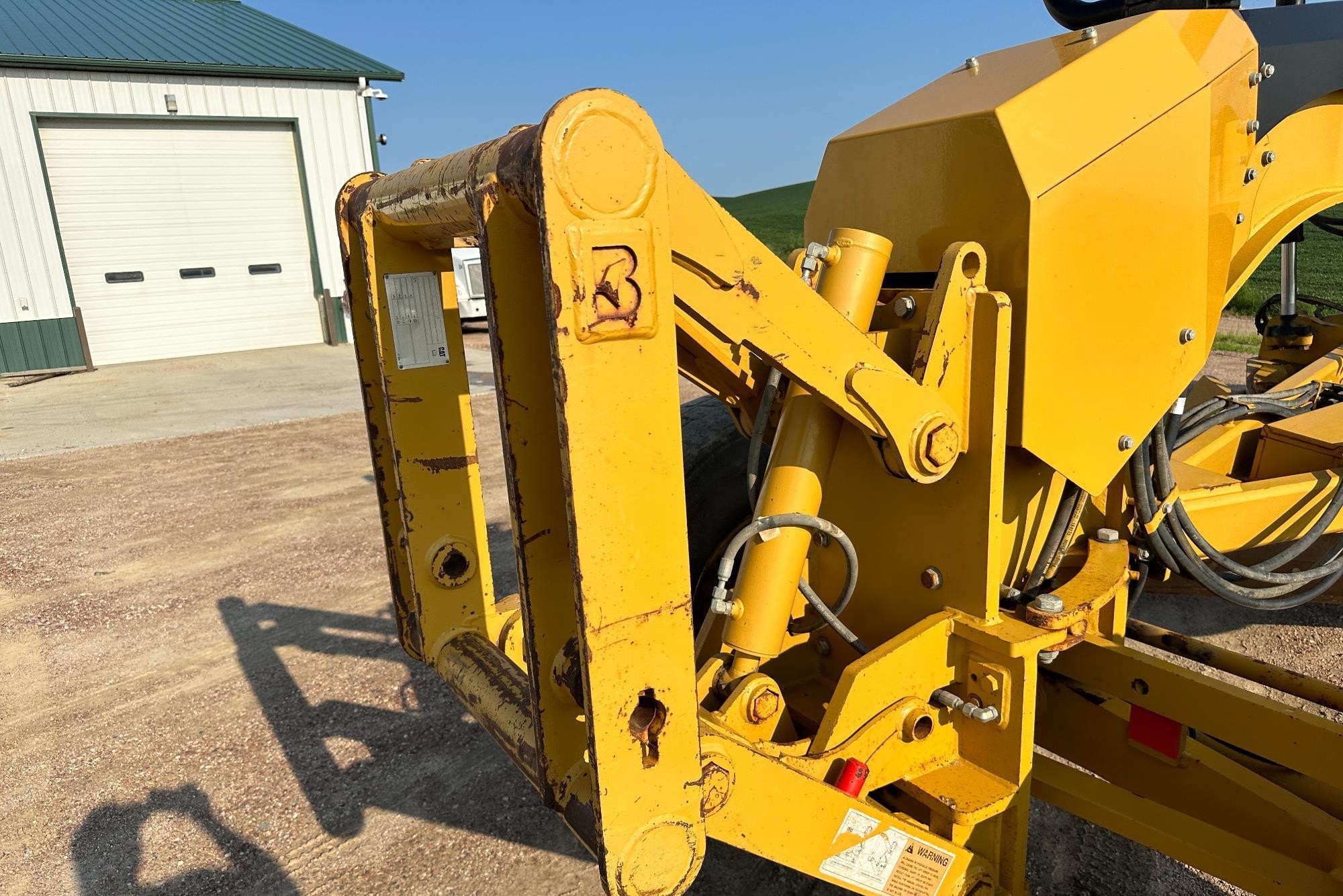 gallery 2014 Caterpillar 140M2 VHP Plus Motor Grader