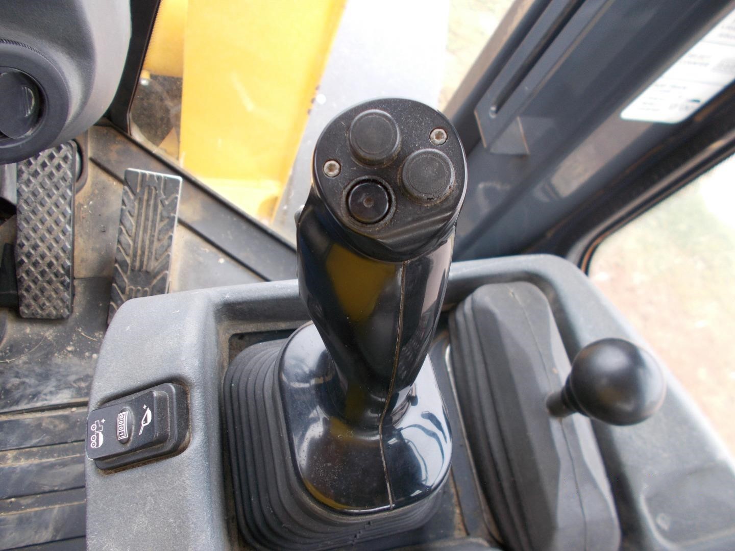 gallery 2015 John Deere 544K Wheel Loader