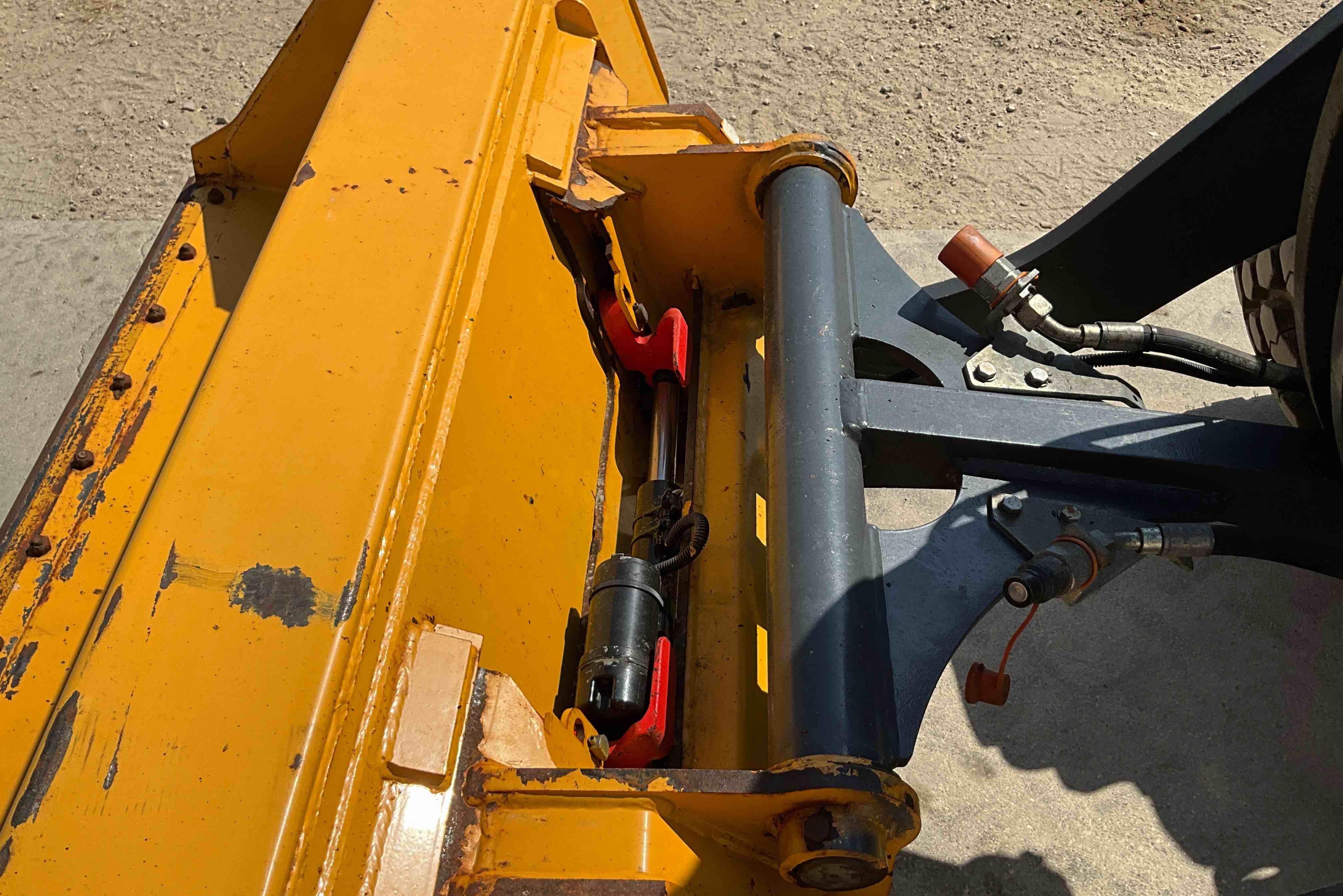 gallery 2021 John Deere 244L Wheel Loader