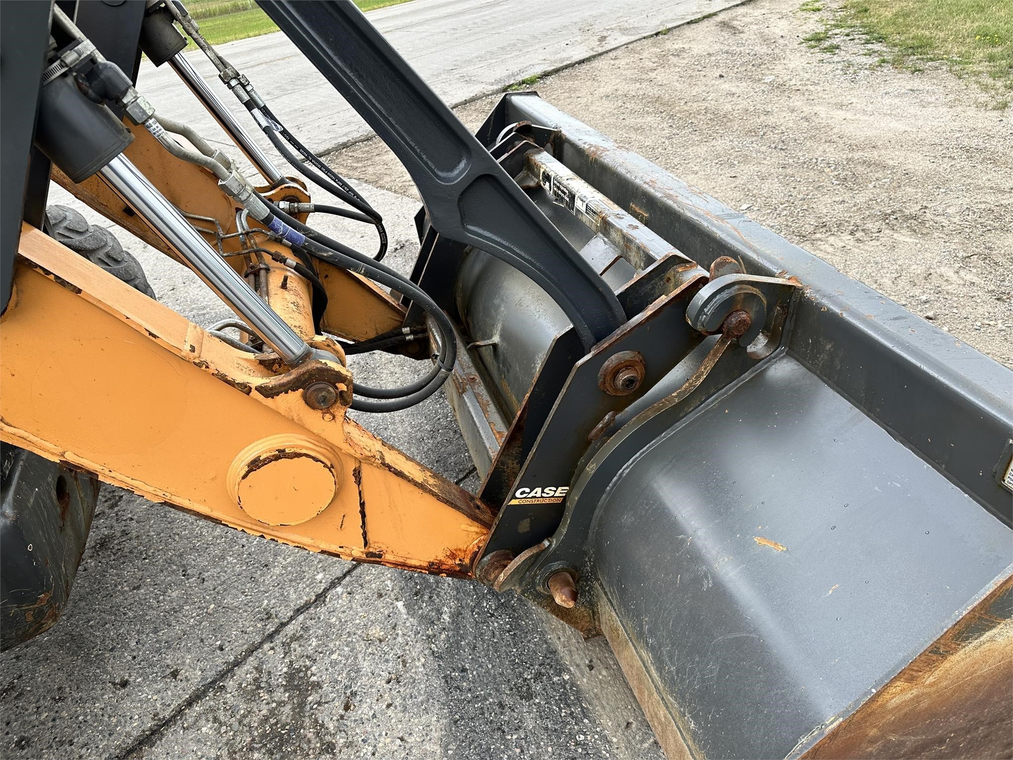 gallery 2019 Case 590SN 4x4 Backhoe Loader
