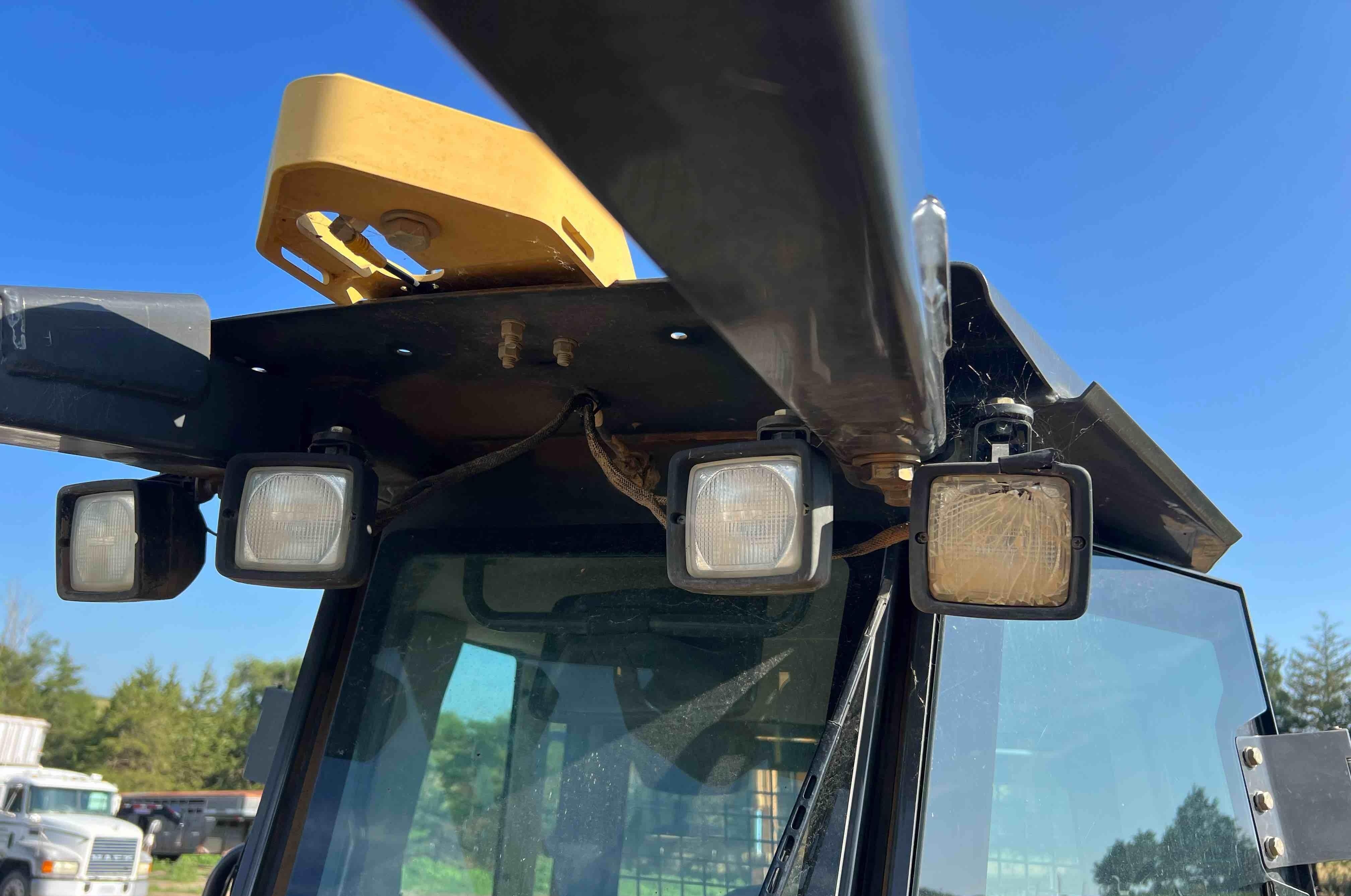 gallery 2017 Case 1150M LGP Crawler Dozer