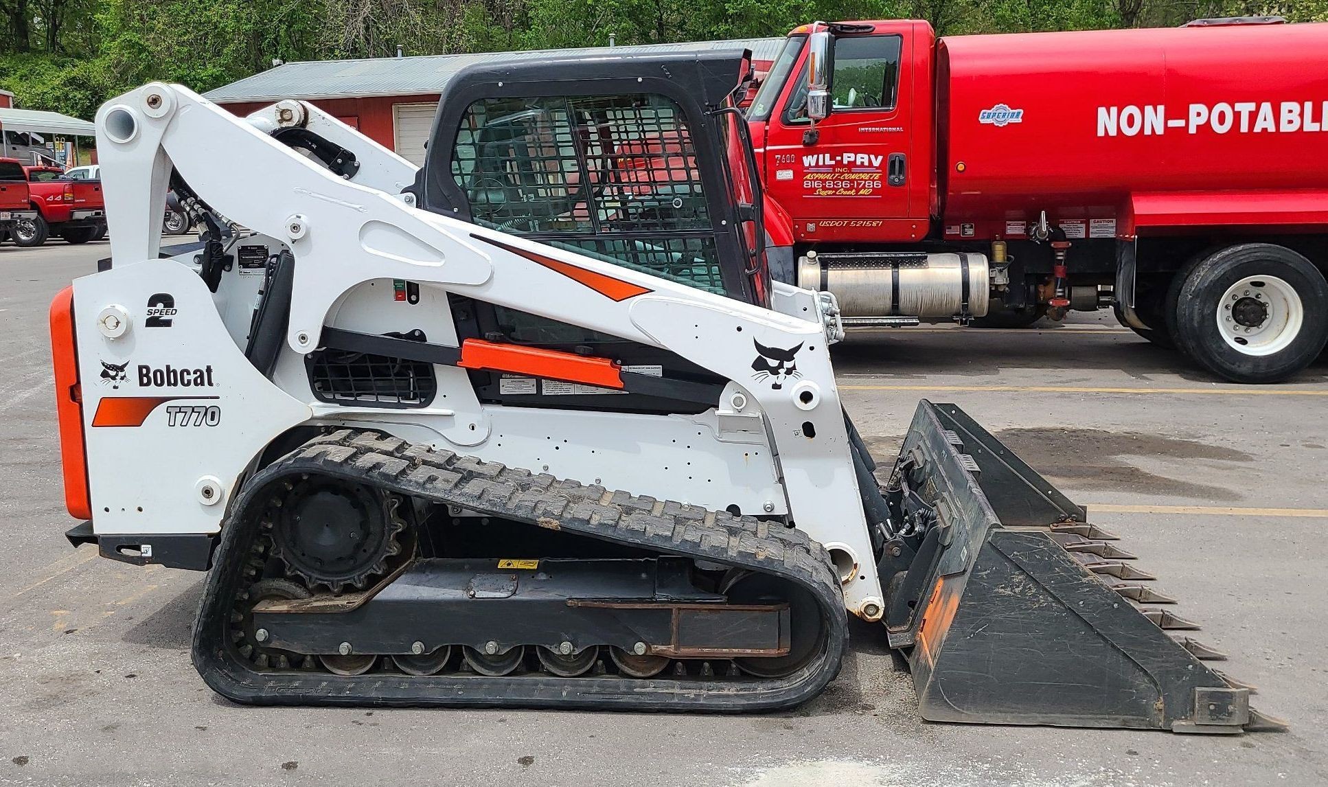 gallery 2020 Bobcat T770 Skid Steer