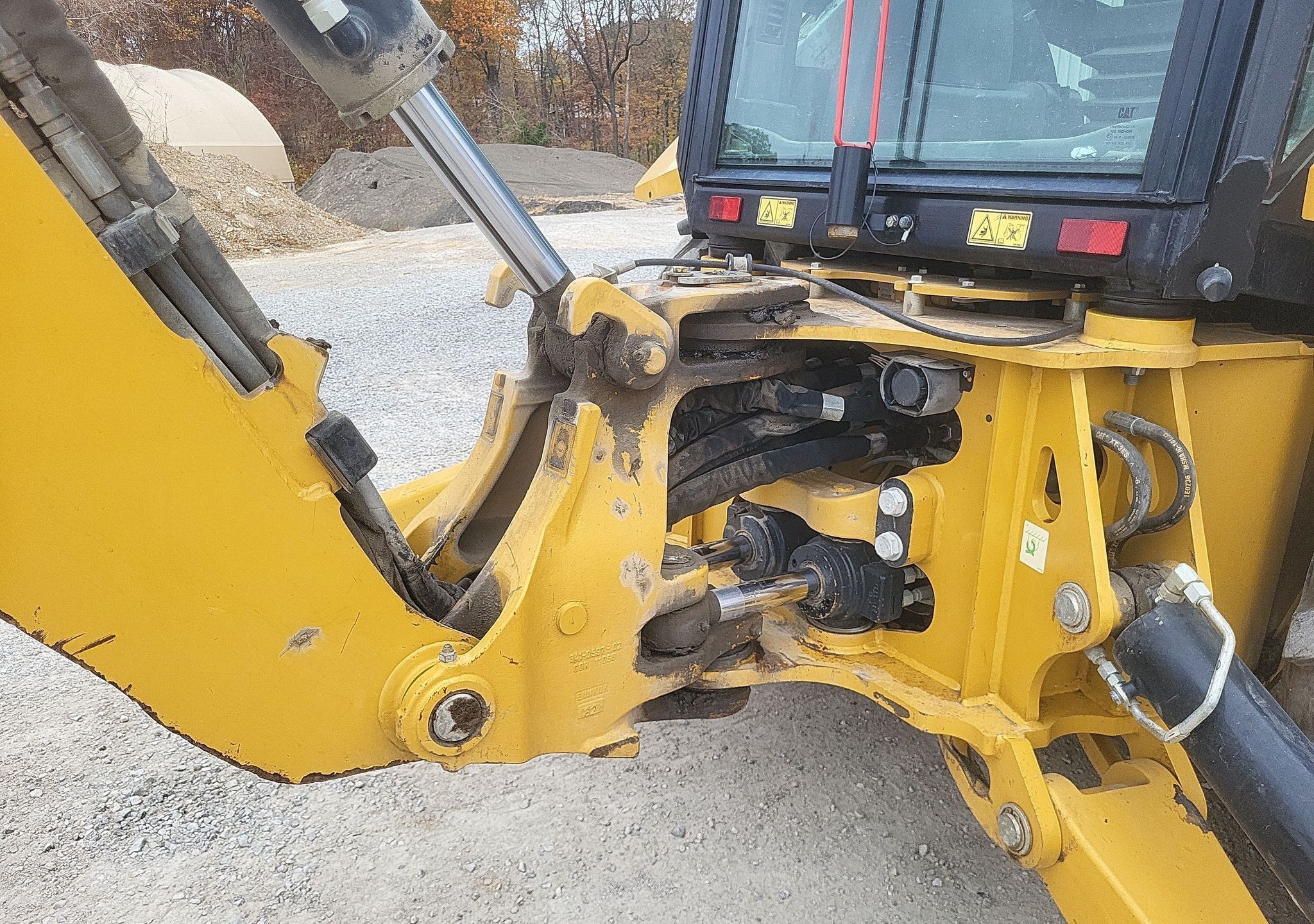 gallery 2018 Caterpillar 420F2 backhoe