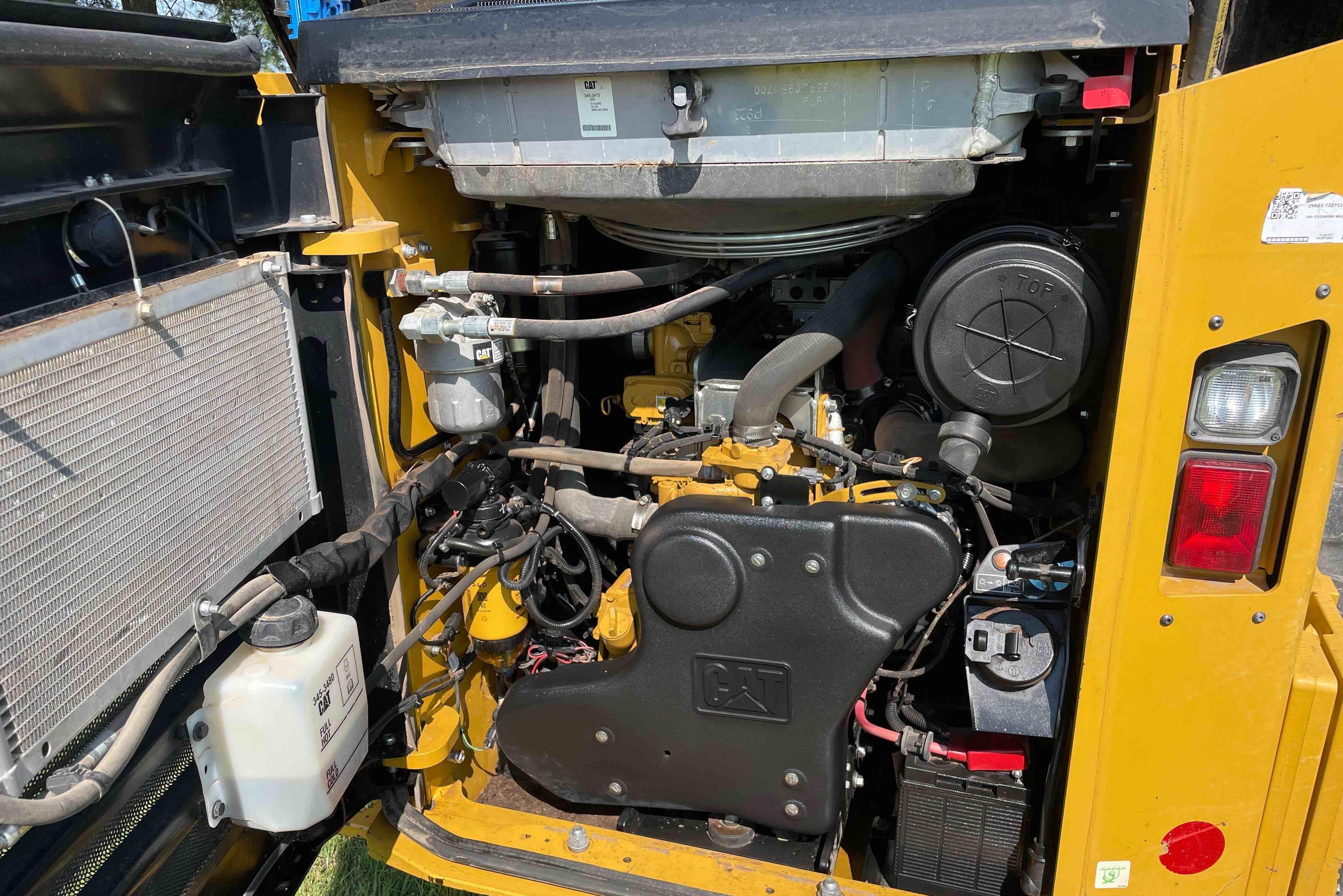 gallery 2019 Caterpillar 299D2 Compact Track Loader