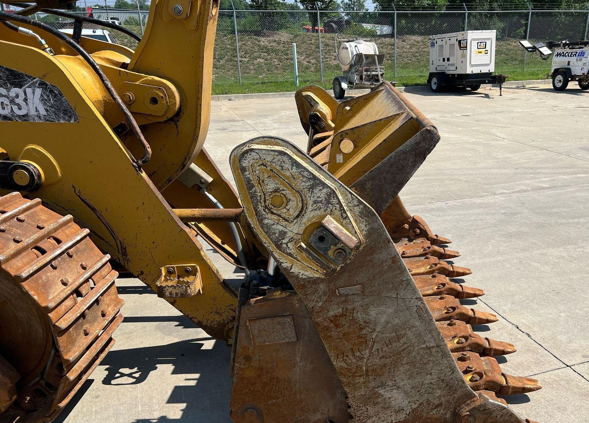 gallery 2016 Caterpillar 963K track loader