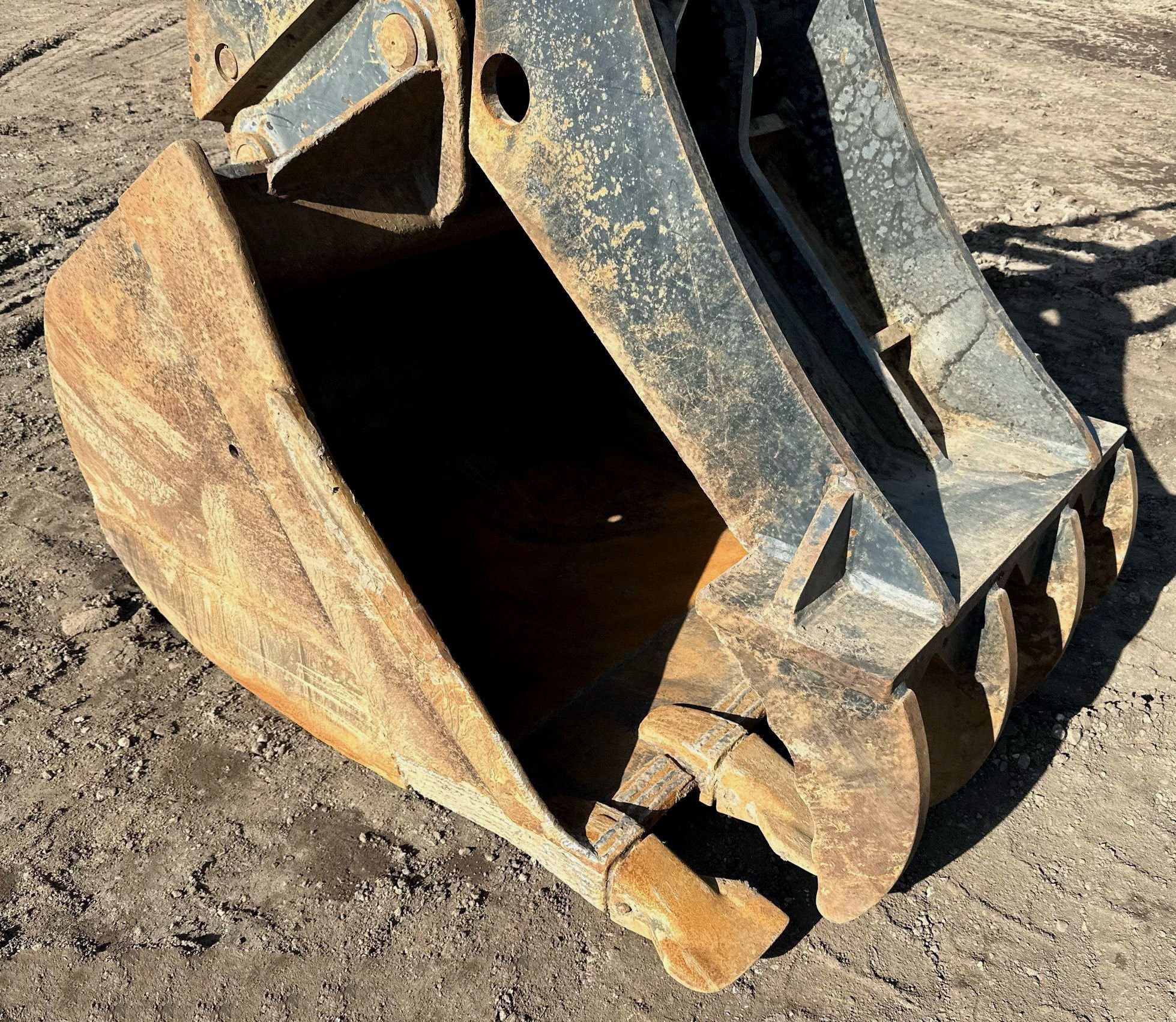 gallery 2015 Caterpillar 311FL RR excavator