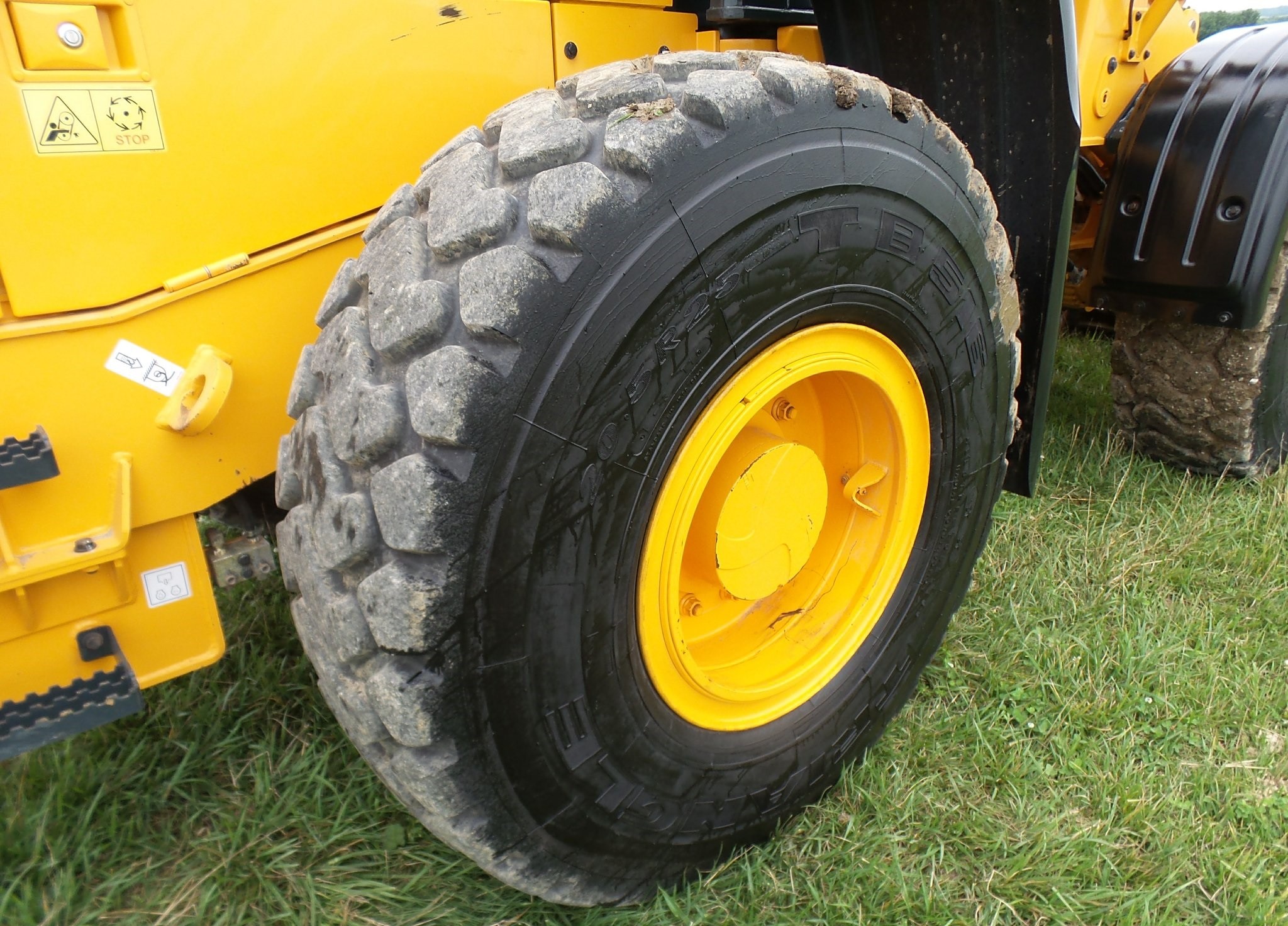 gallery 2013 Hyundai HL740-9 wheel loader