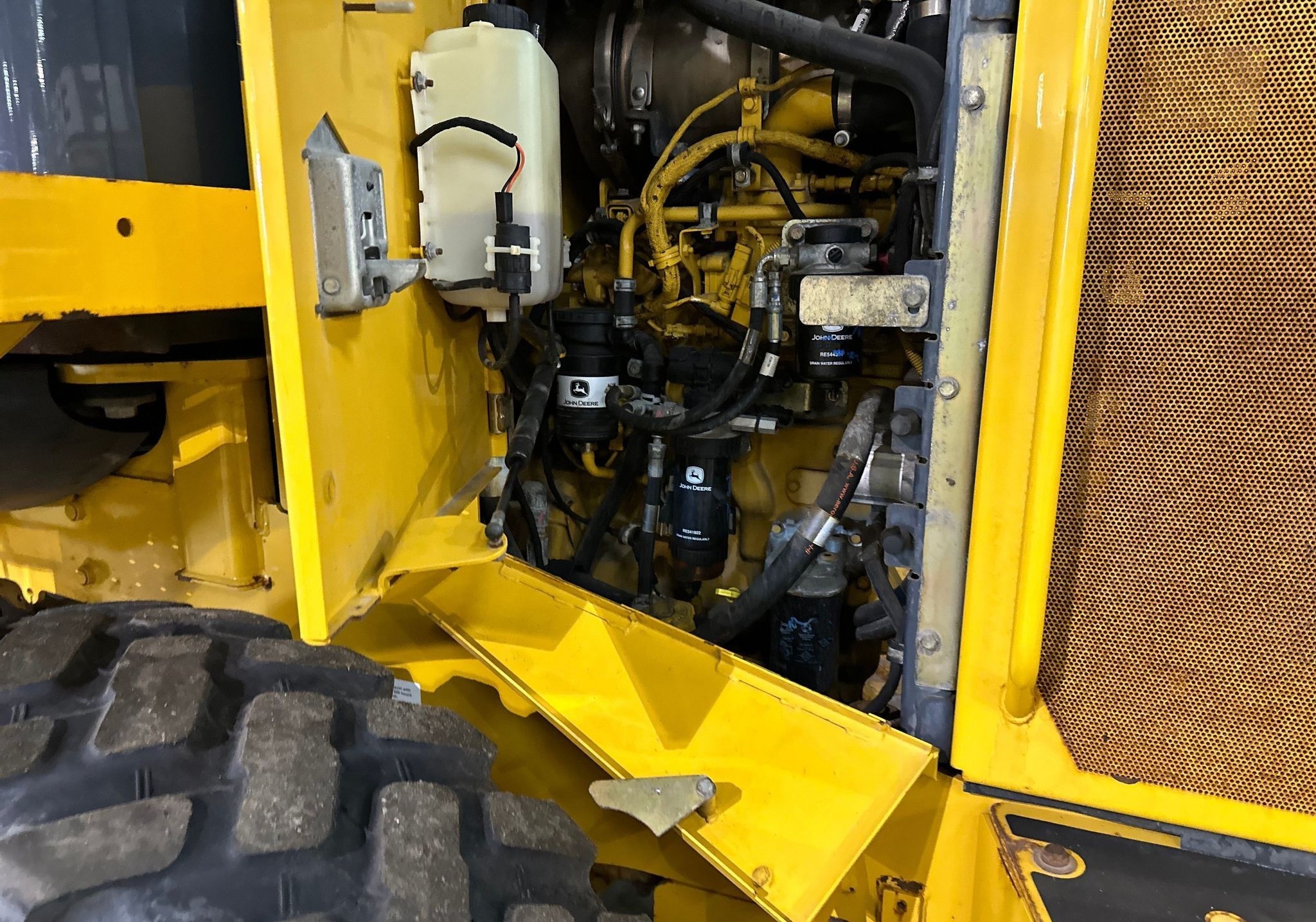 gallery 2013 John Deere 444K wheel loader