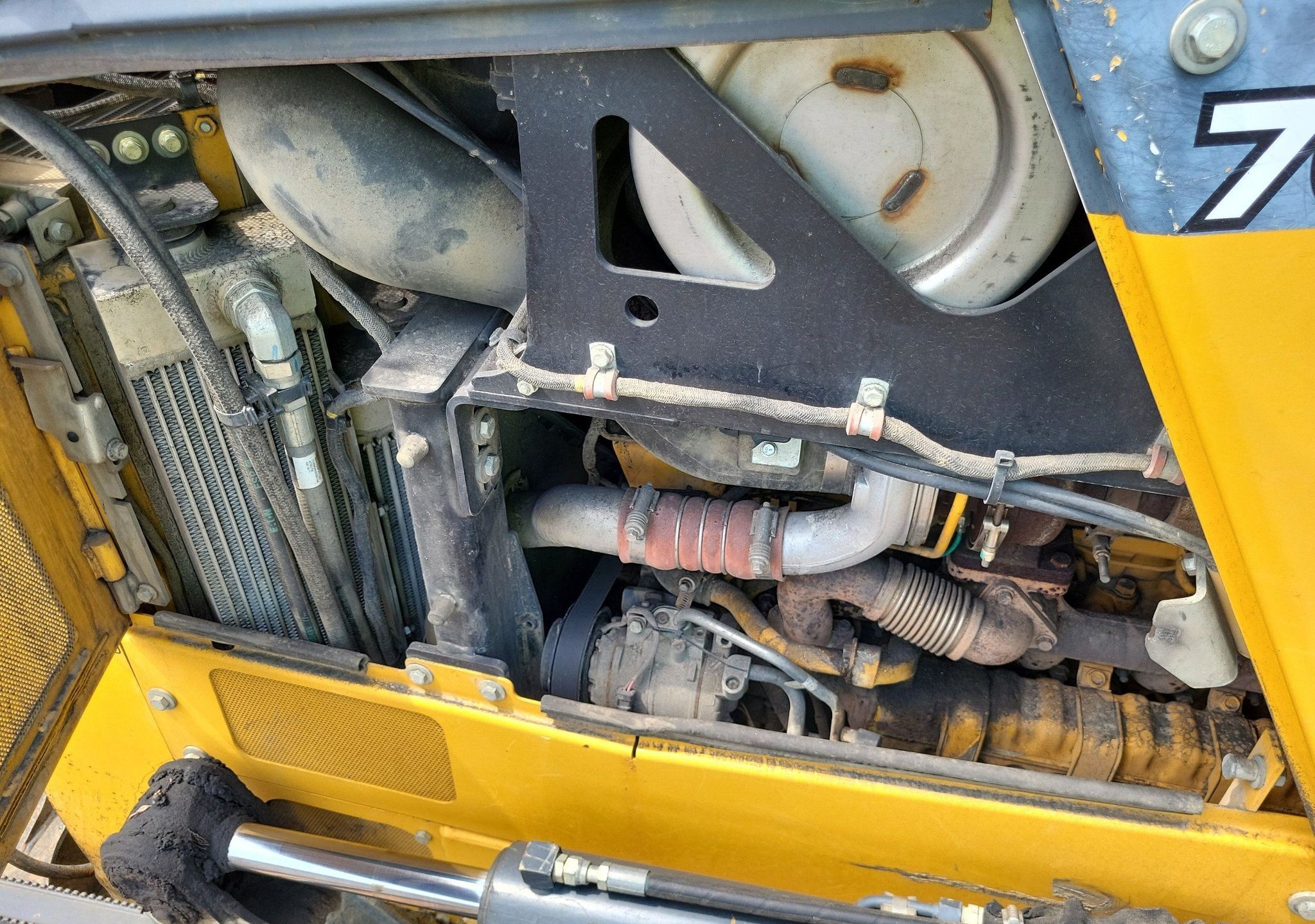 gallery 2015 John Deere 700K LGP dozer