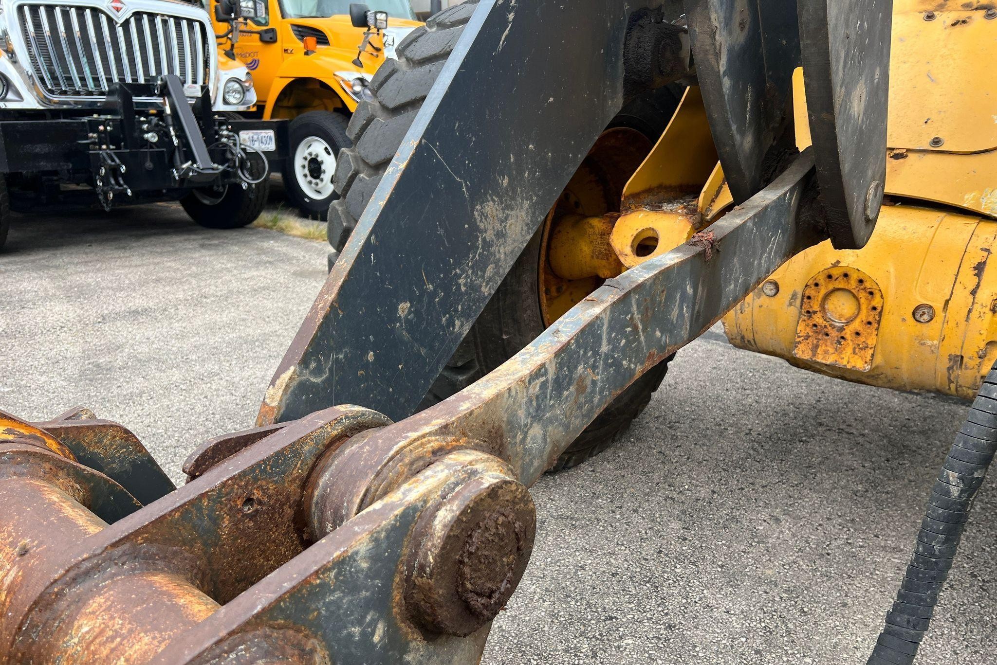 gallery 2008 John Deere 544J wheel loader
