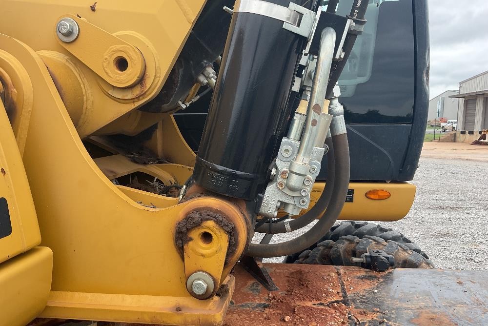 gallery 2011 Caterpillar M322D Wheeled Excavator