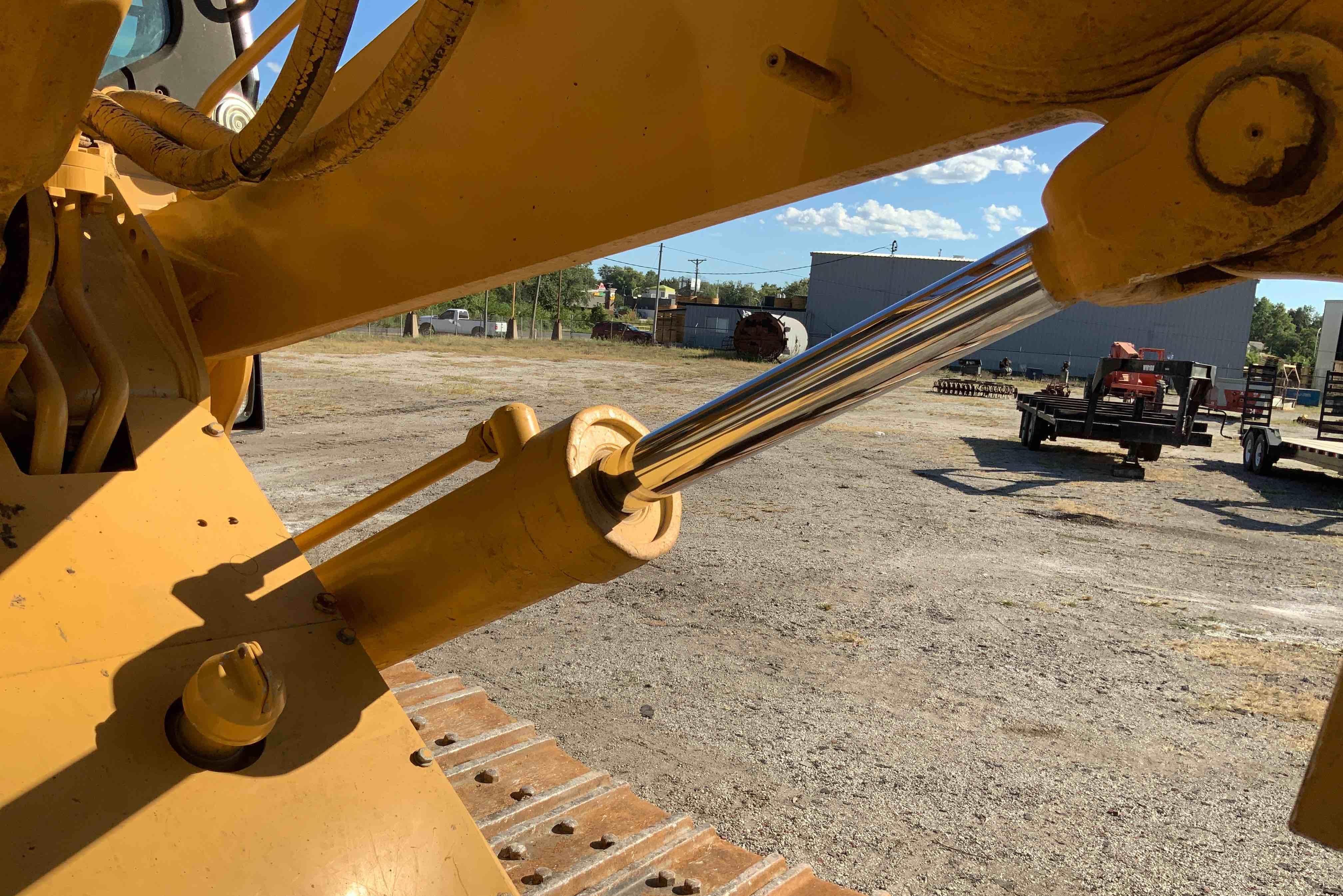gallery 2002 Caterpillar 963C Track Loader
