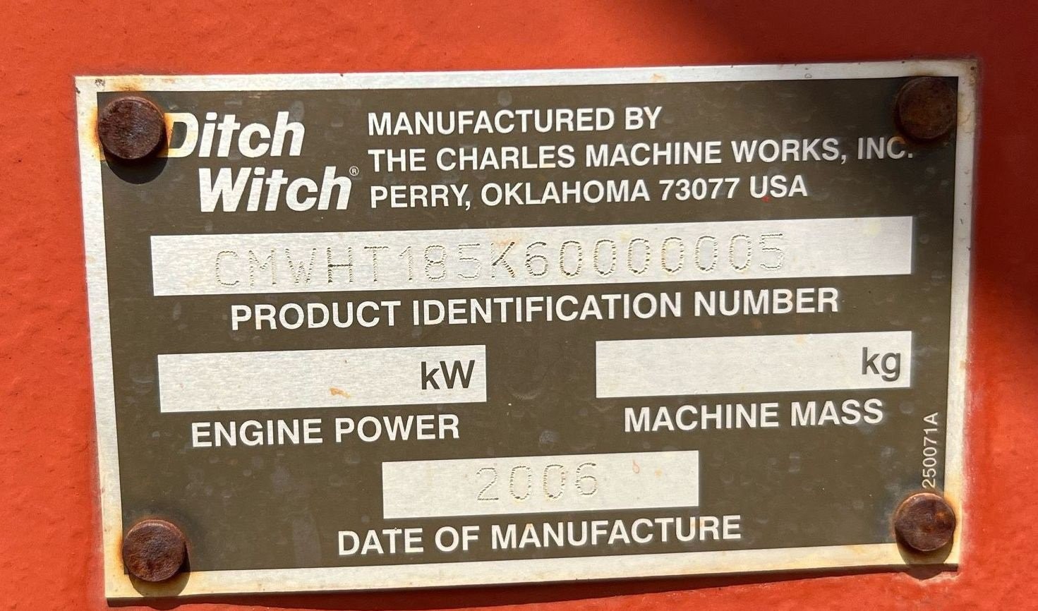 gallery 2006 Ditch Witch HT185 cable plow