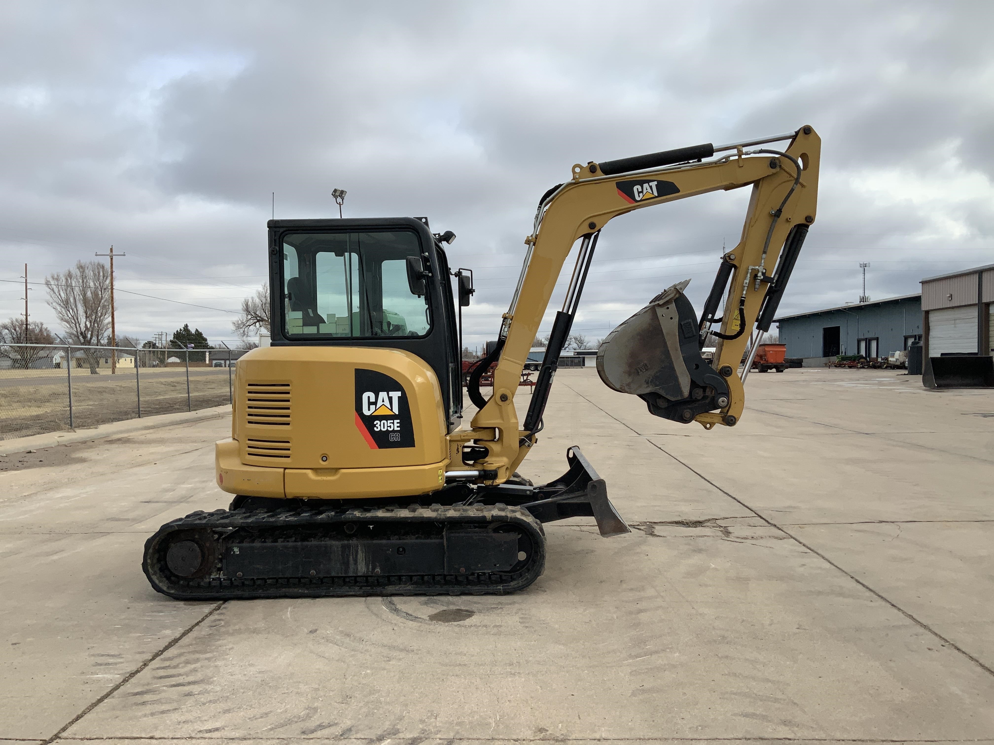gallery 2014 Caterpillar 305E Mini Excavator