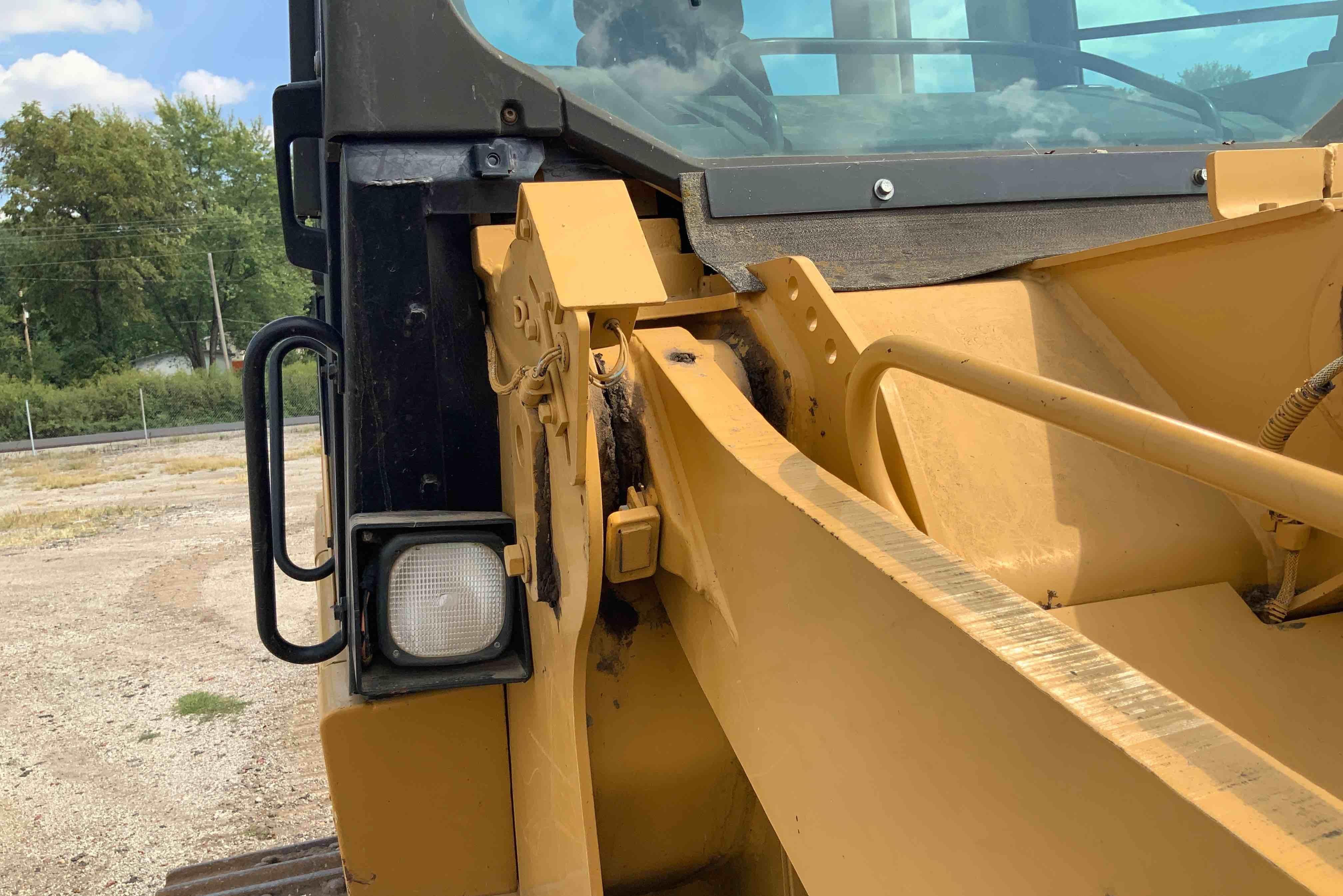 gallery 2002 Caterpillar 963C Track Loader
