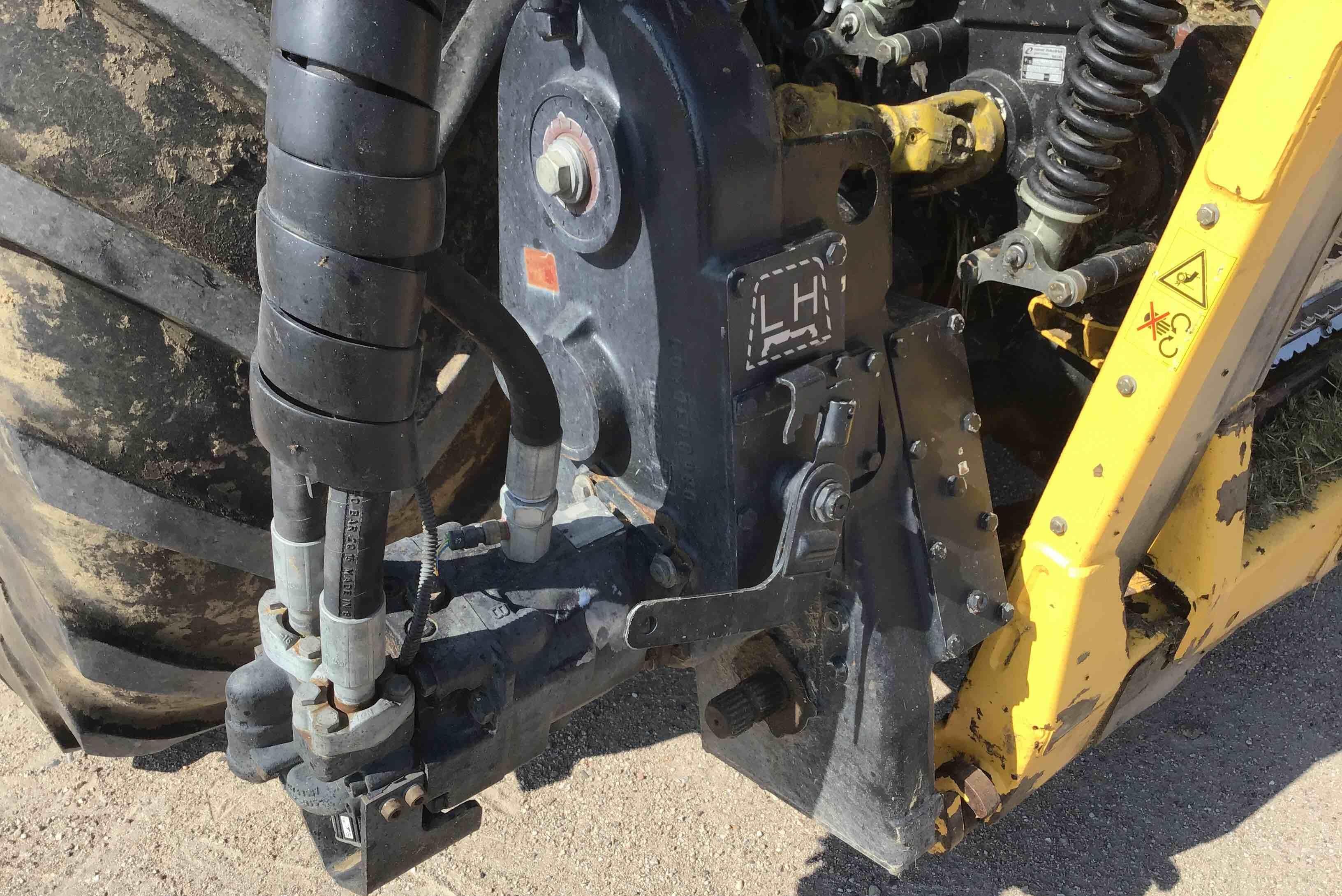 gallery 2016 New Holland FR850 Self-Propelled Forage Harvester