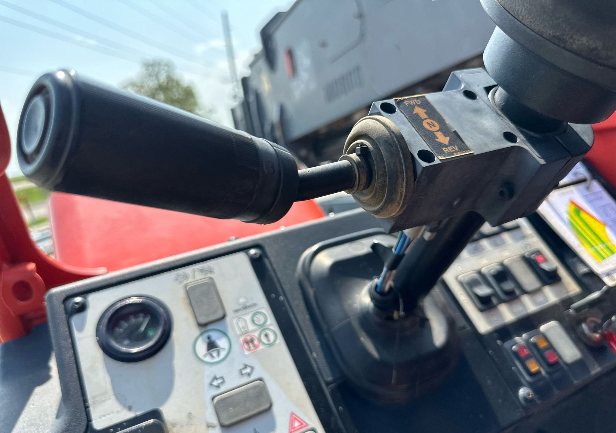 gallery 2018 Skyjack SJ1056 TH telehandler