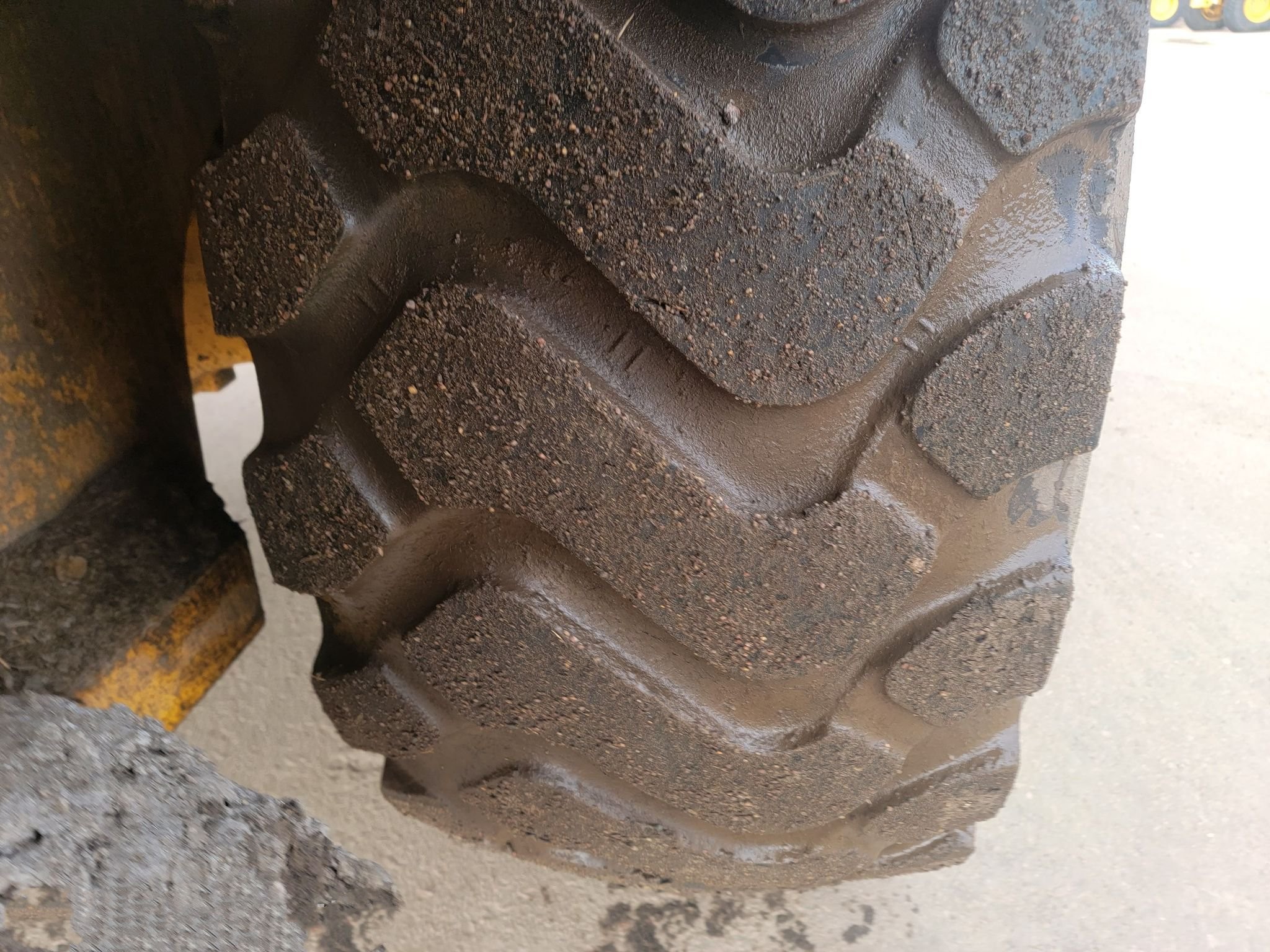 gallery 2015 Volvo L110H high lift wheel loader