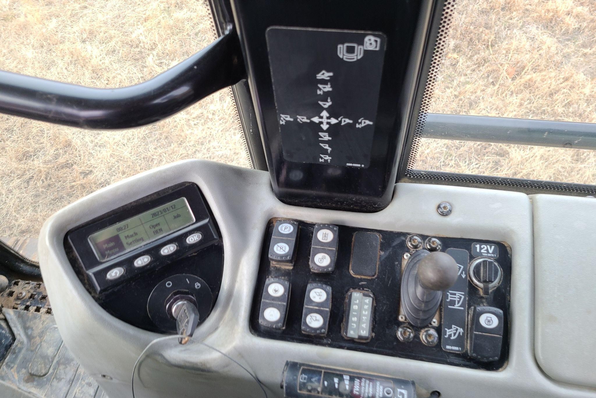 gallery 2010 Caterpillar 963D track loader