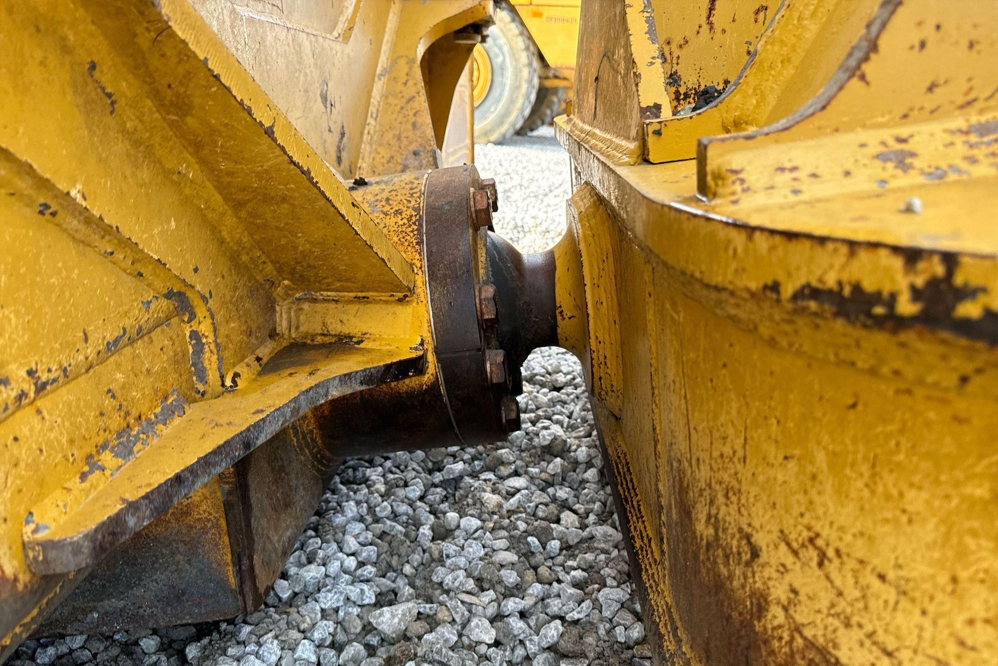 gallery 2014 Caterpillar D6T LGP dozer