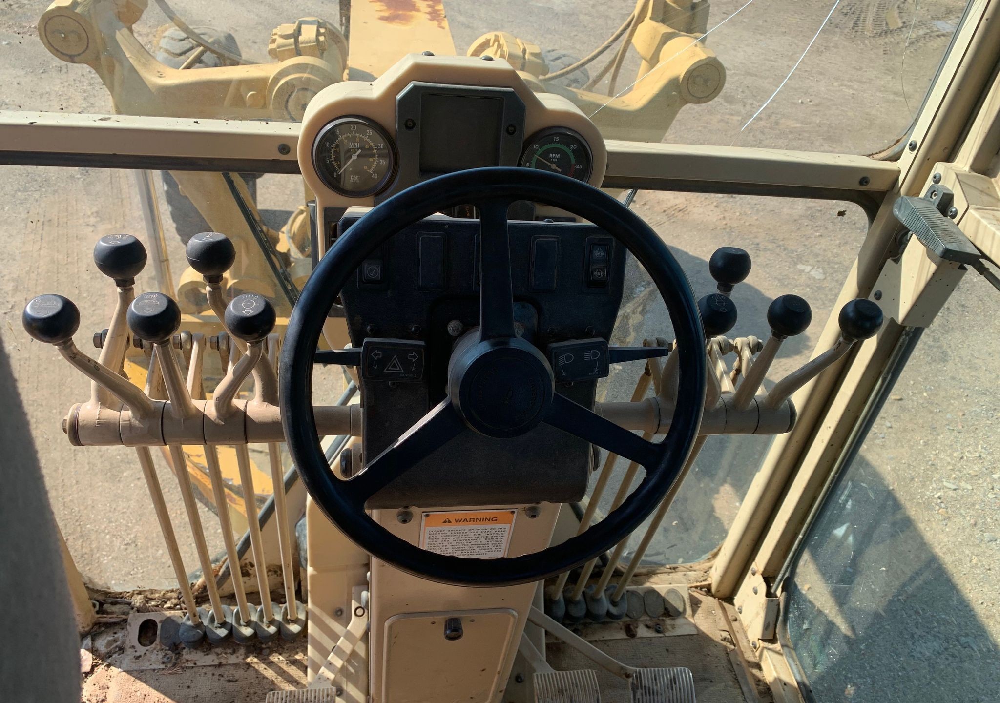 gallery 2001 Caterpillar 140H motor grader