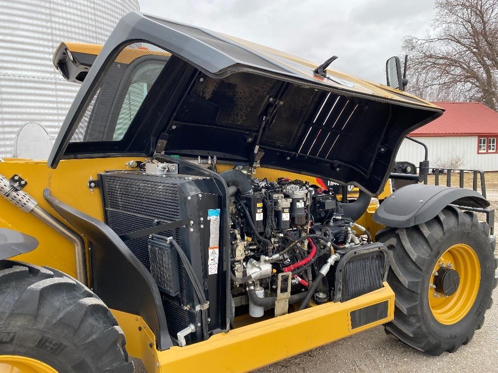 gallery 2019 Caterpillar TH408D 4x4x4 Handler