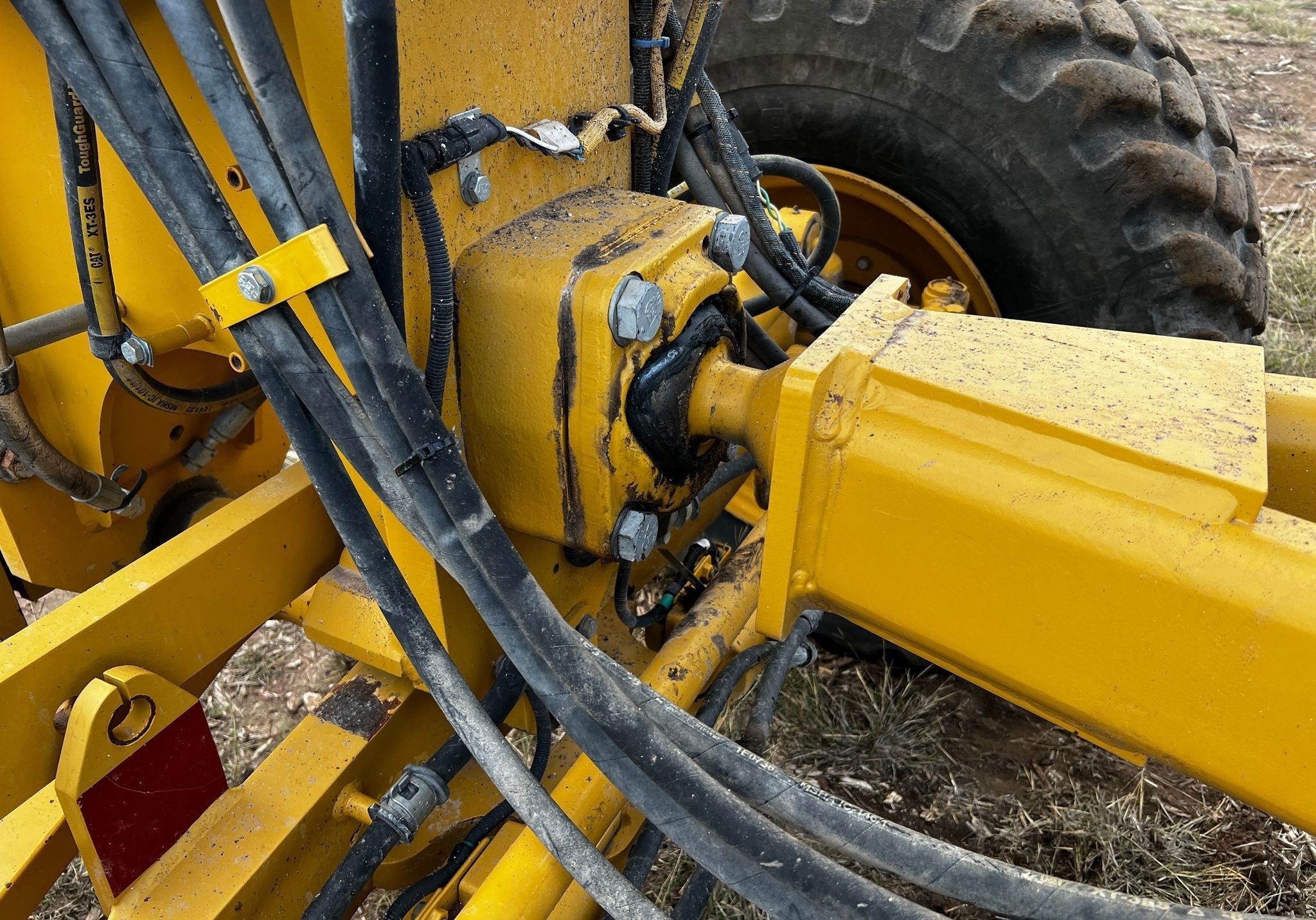 gallery 2012 Caterpillar 140M2 VHP Plus motor grader