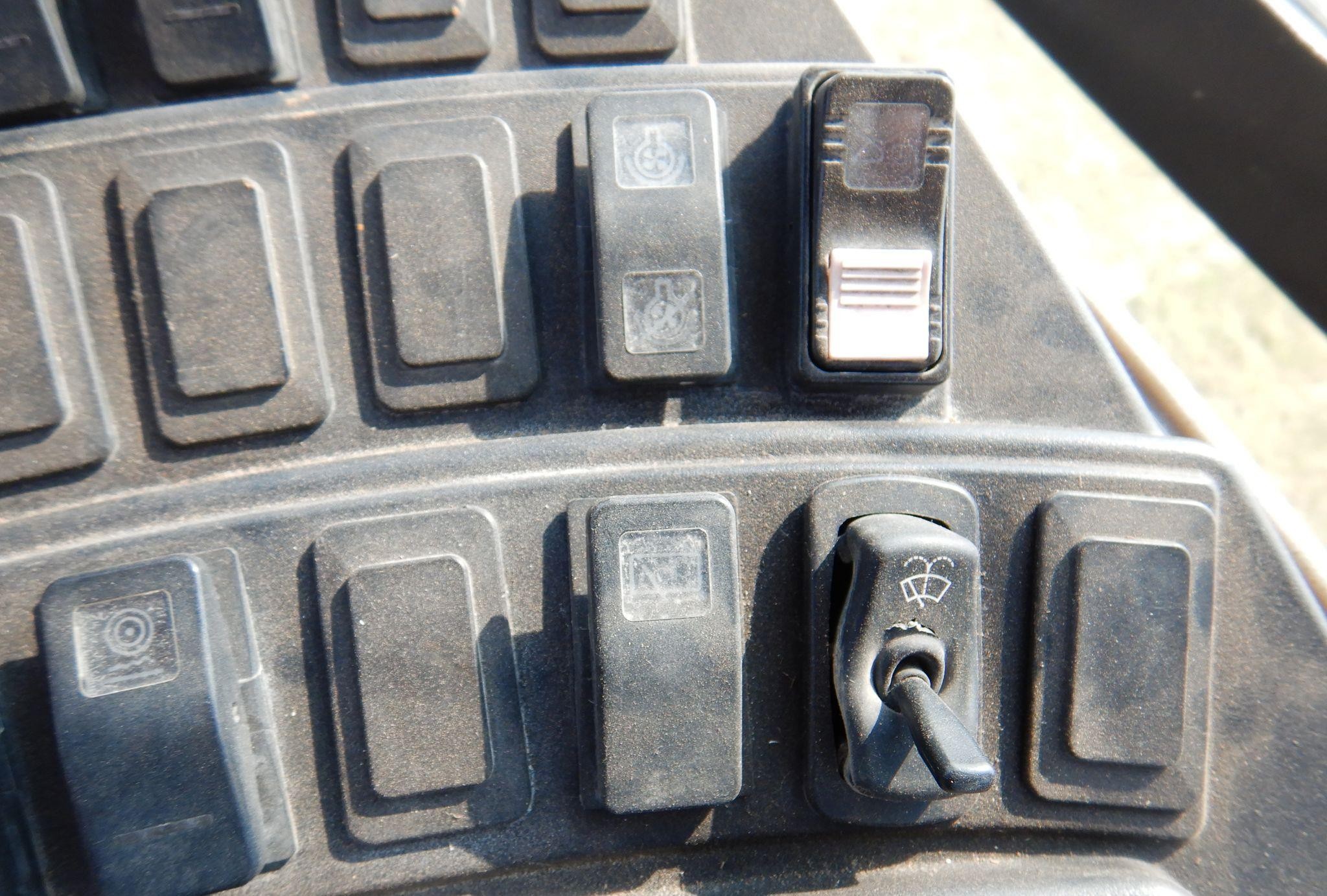 gallery 2014 Case 621F  wheel loader