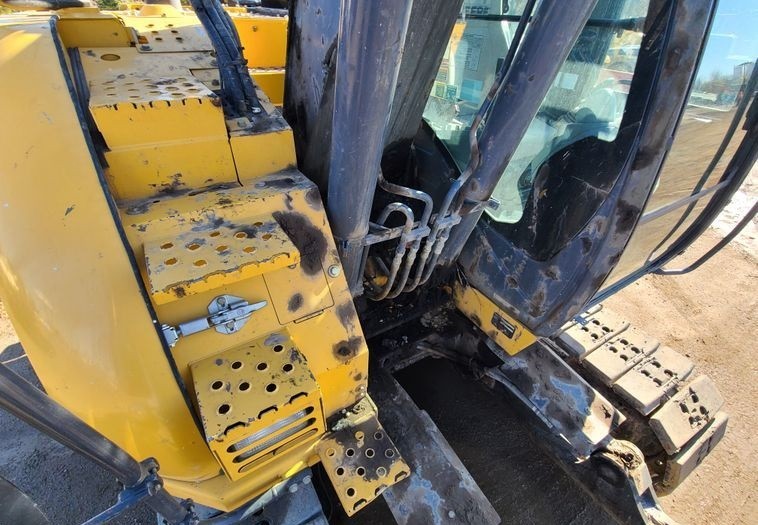 gallery 2014 John Deere 135G excavator