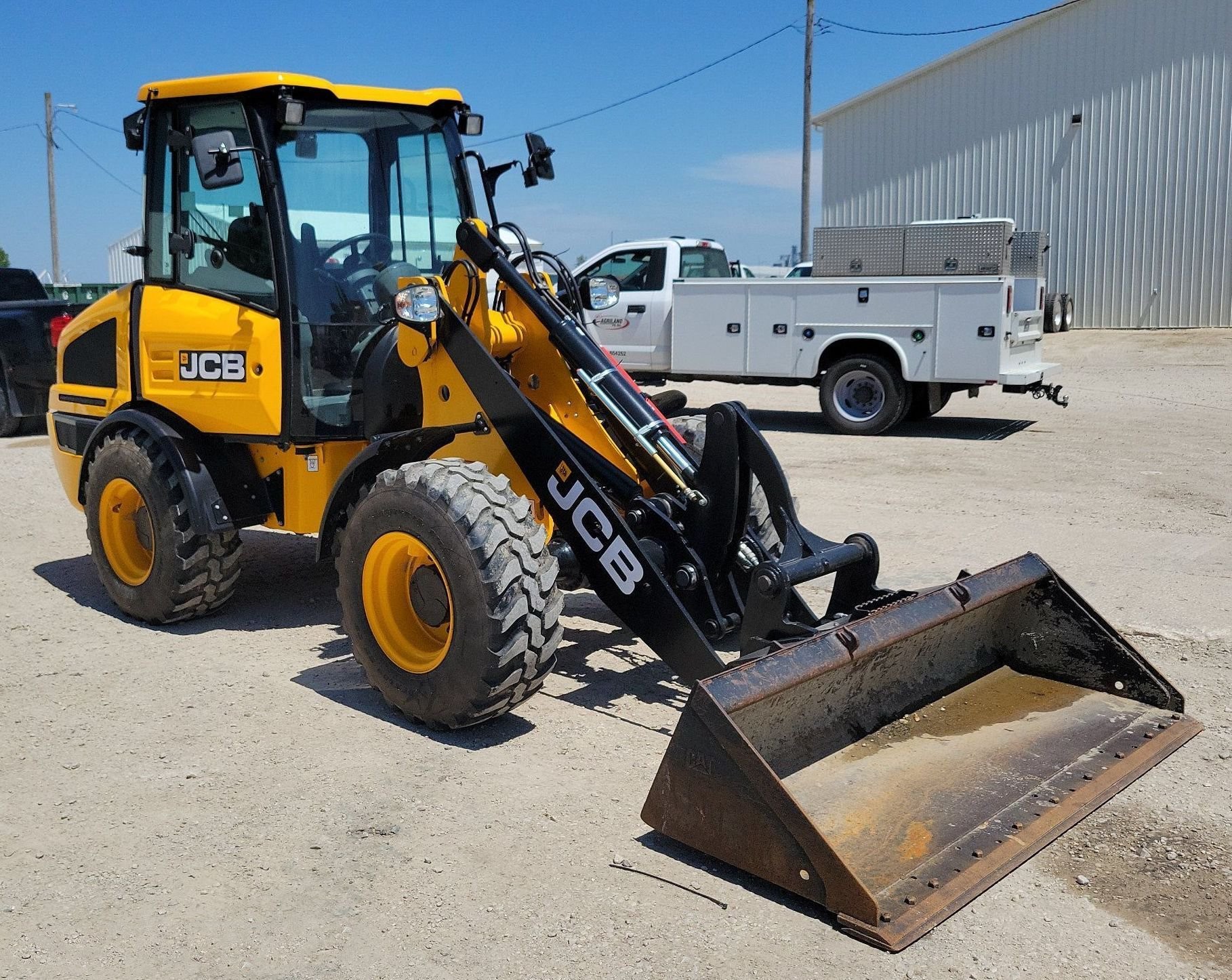 gallery 2022 JCB 407 wheel loader
