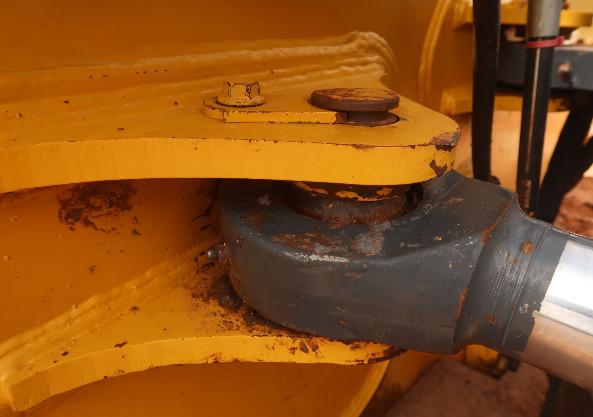 gallery 2015 John Deere 750K WLT dozer