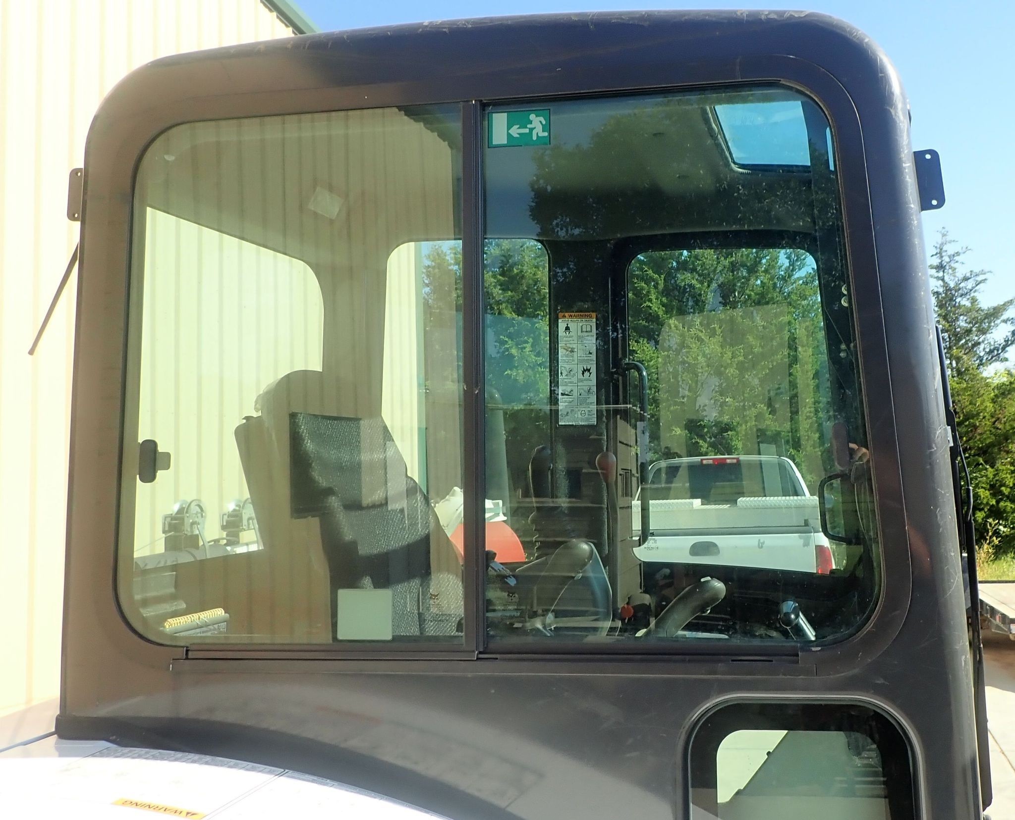 gallery 2015 Bobcat E35  mini excavator