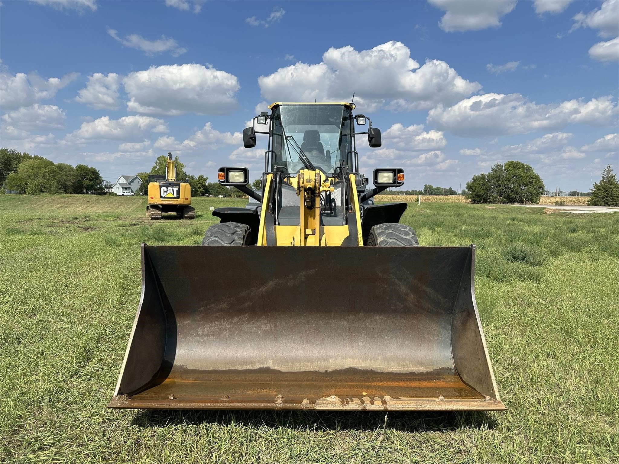 gallery 2016 KOMATSU WA320-7