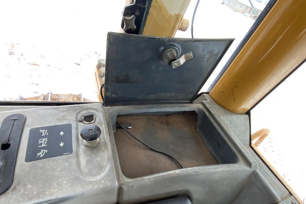 gallery 2005 Caterpillar D6N LGP Crawler Dozer