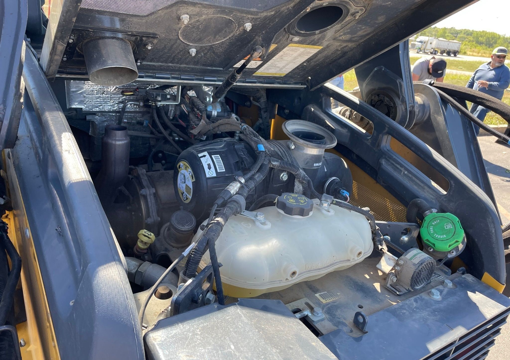 gallery 2021 John Deere 325G tracked skid steer loader