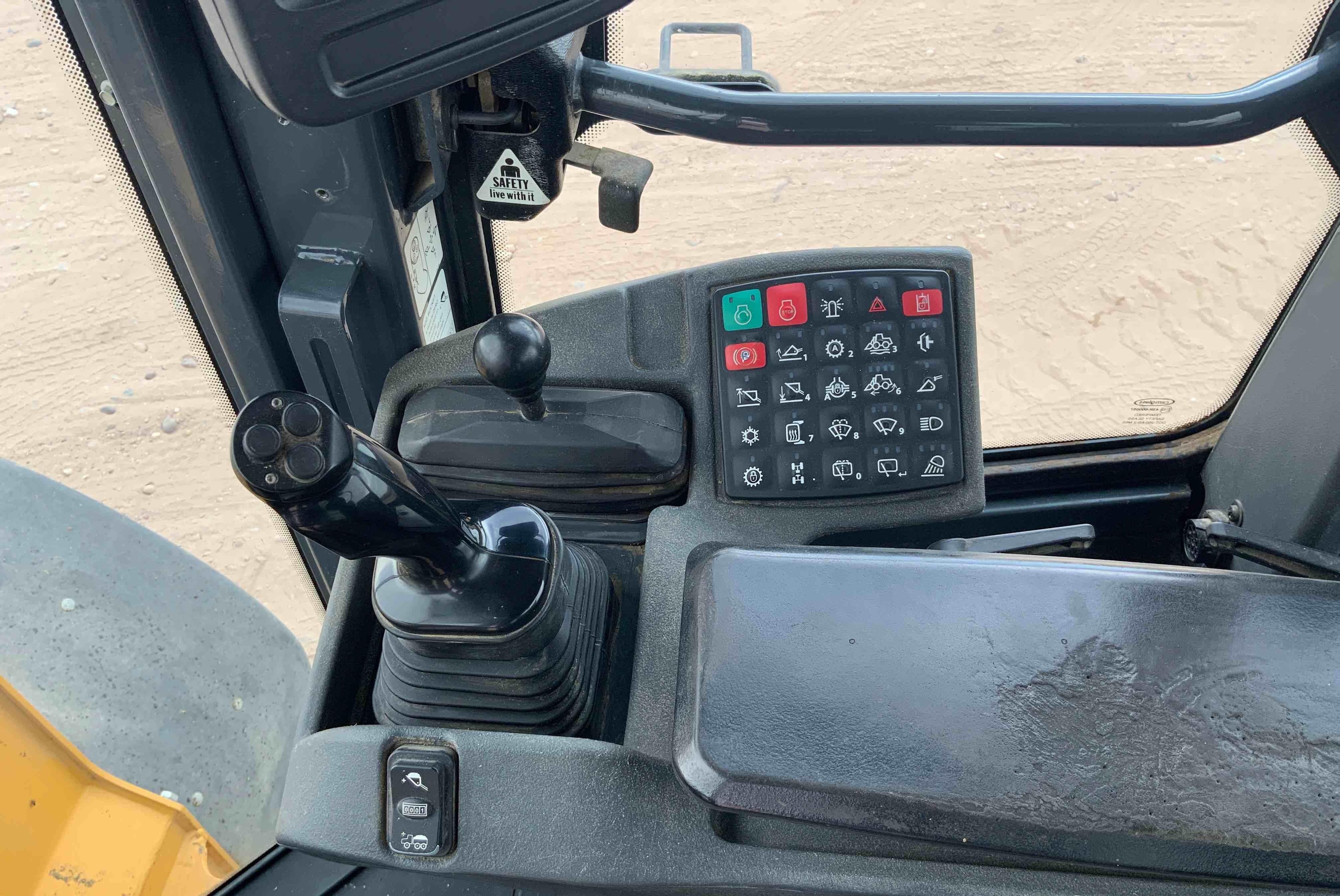 gallery John Deere 444K High Lift Wheel Loader