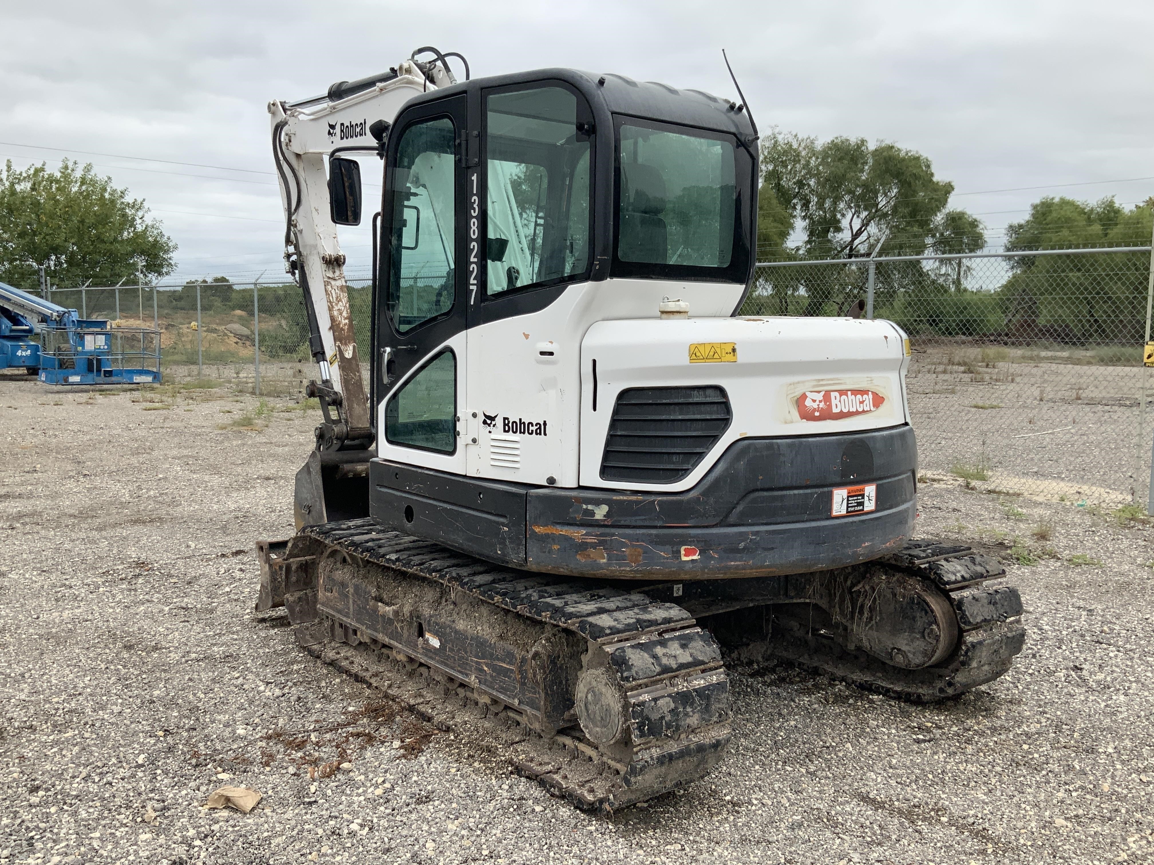 gallery 2014 Bobcat E85 Mini Excavator