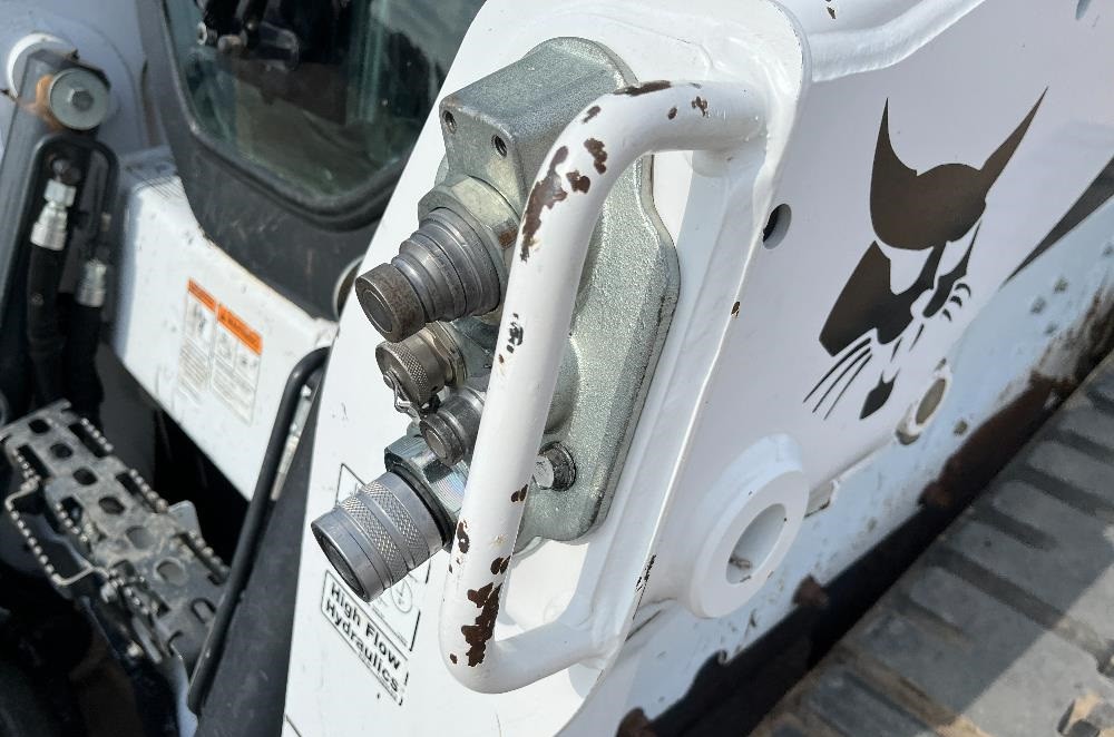 gallery 2019 Bobcat T770 Compact Track Loader