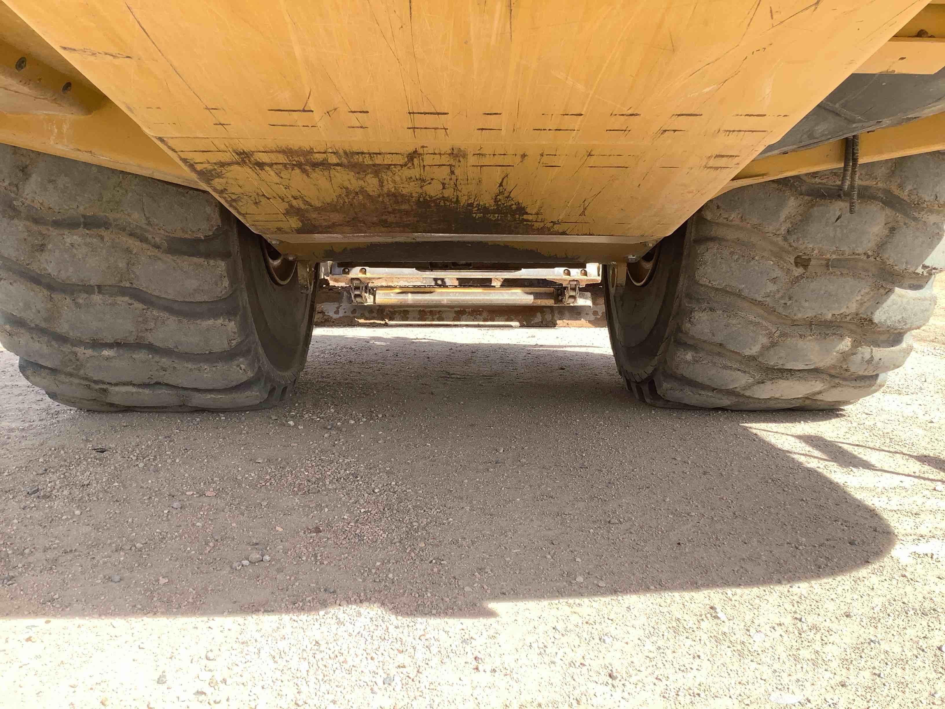 gallery 2017 Caterpillar 623K Self Propelled Elevating Scraper