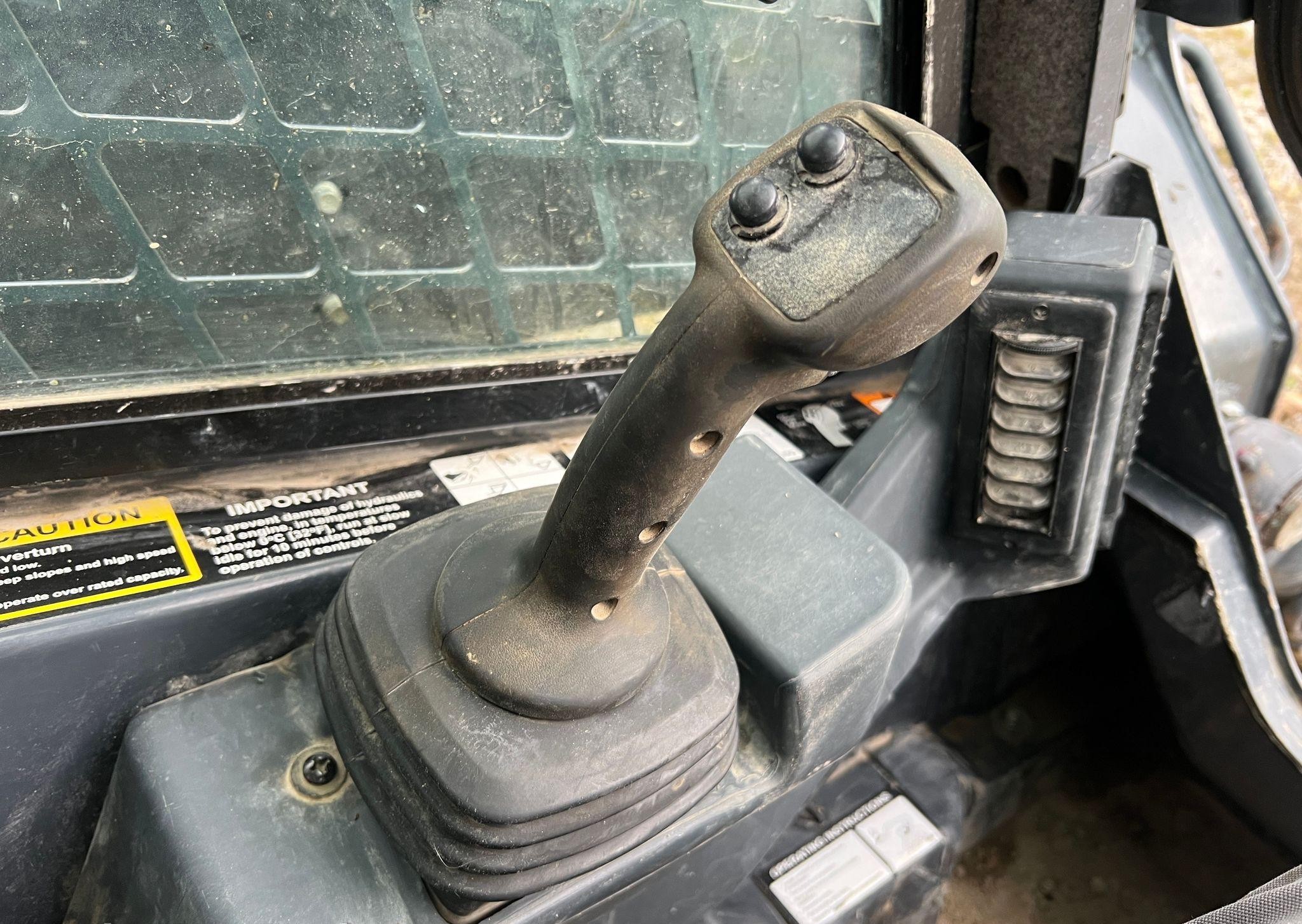 gallery 2017 John Deere 333G skid steer loader