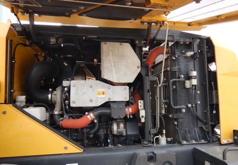 gallery 2014 Komatsu WA320-7 wheel loader