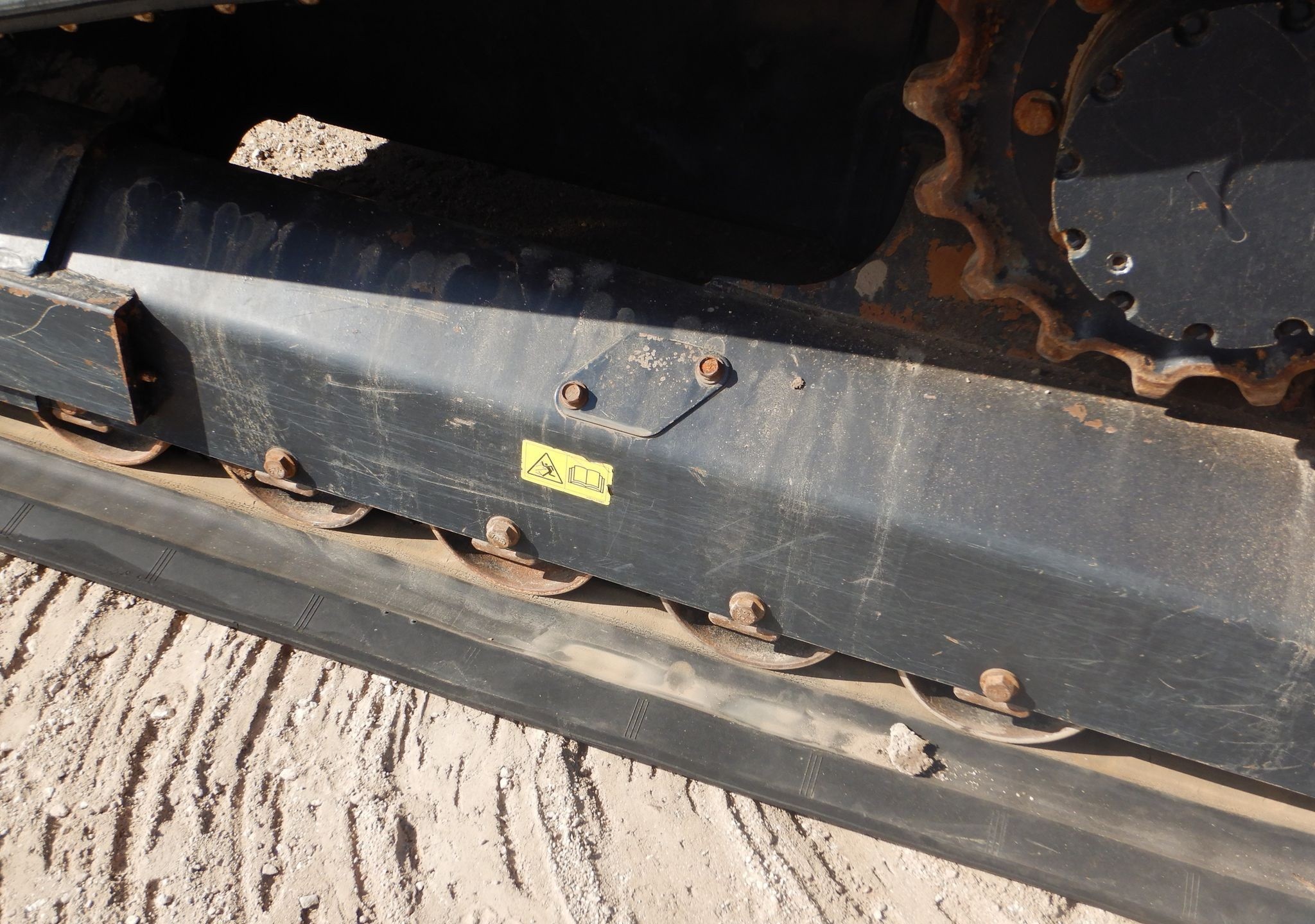 gallery 2015 Kubota SVL90-2 skid steer