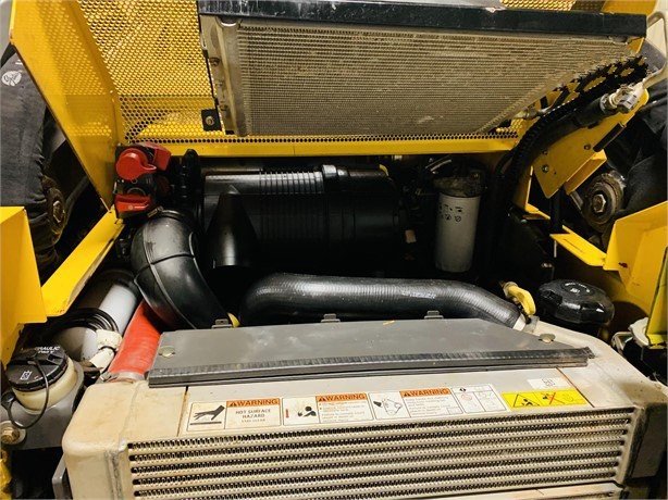 gallery 2020 NEW HOLLAND C345 SKID STEER