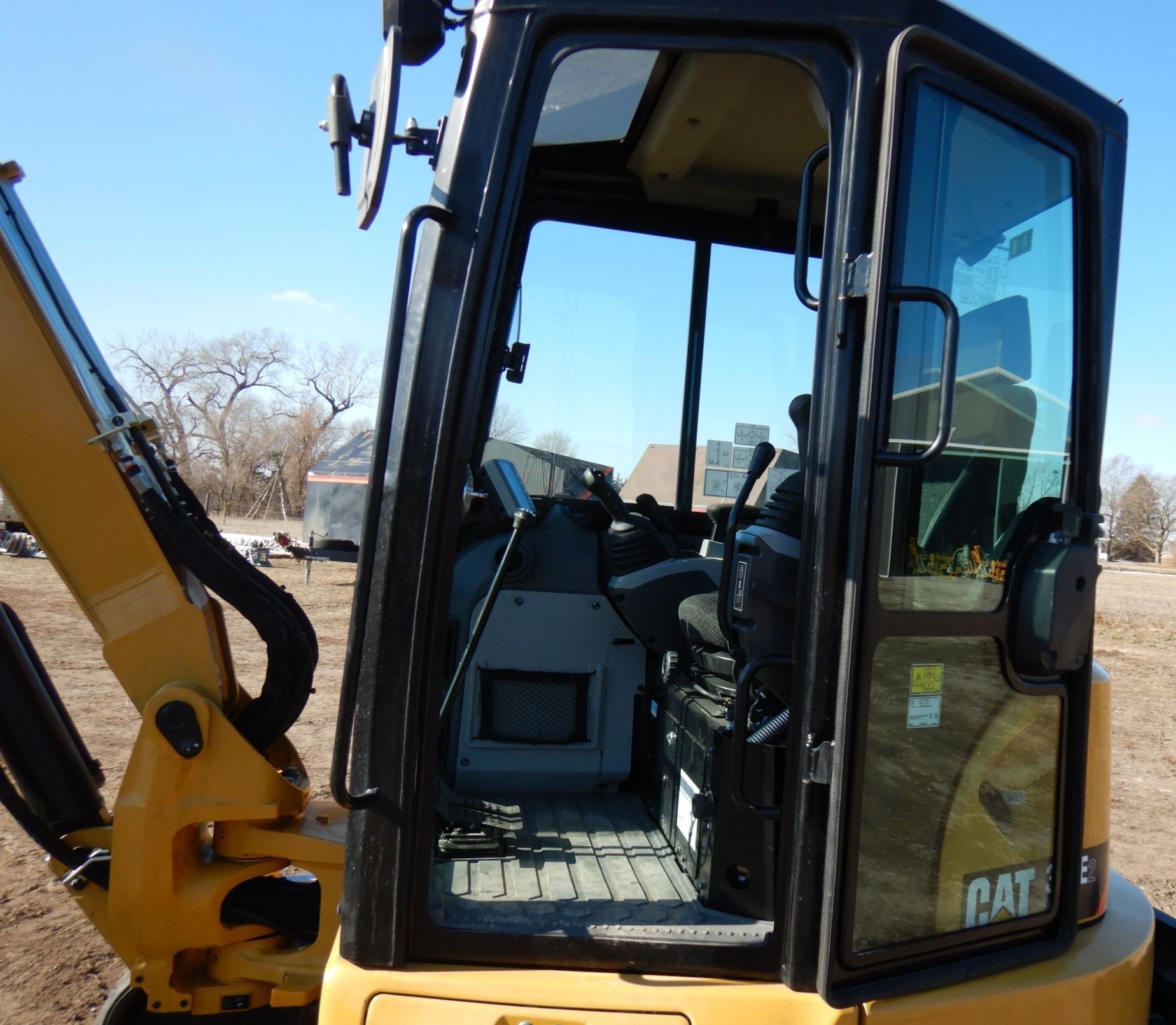 gallery 2018 Caterpillar 305E2 mini excavator
