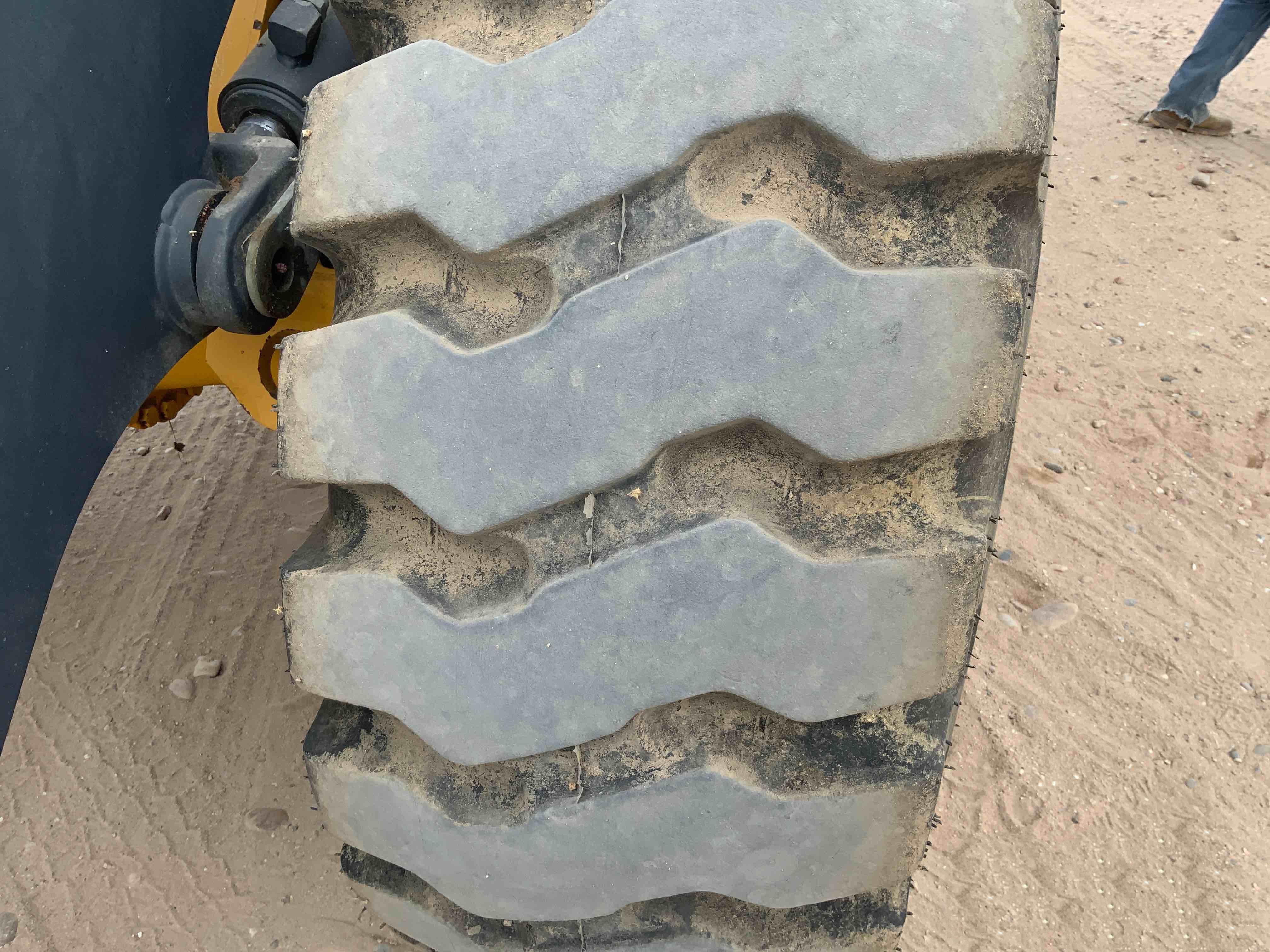 gallery John Deere 444K High Lift Wheel Loader