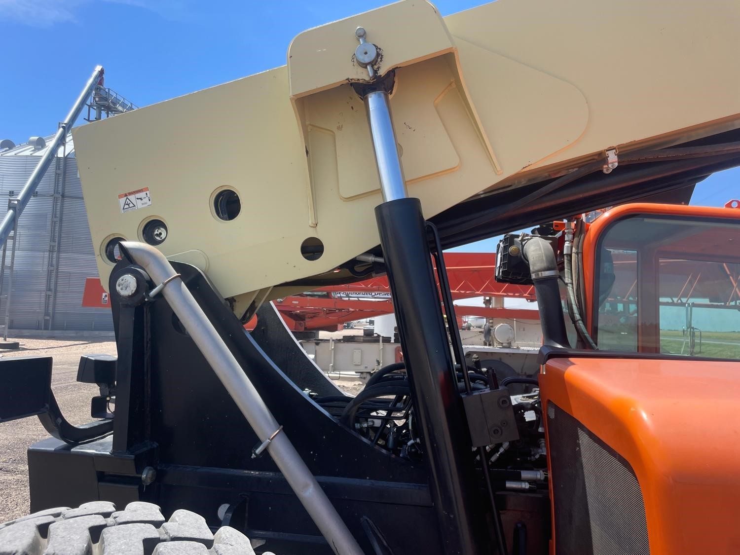 gallery 2013 JLG G1055A 4x4x4