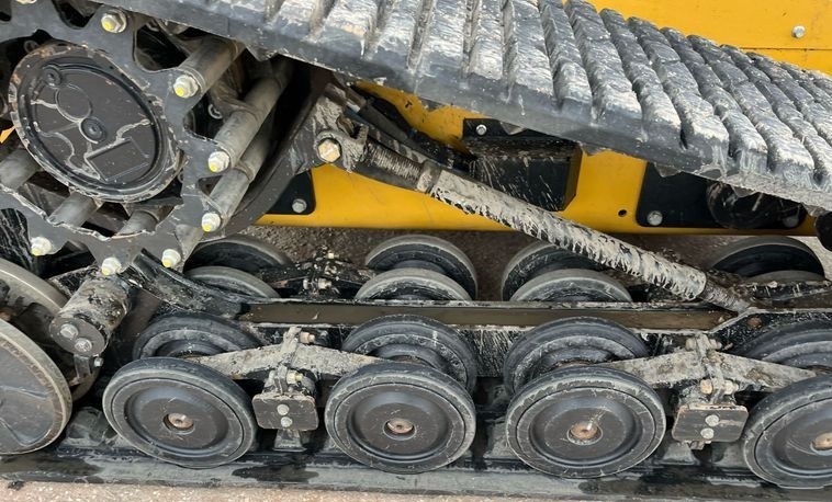 gallery 2015 Caterpillar 277D tracked skid steer loader