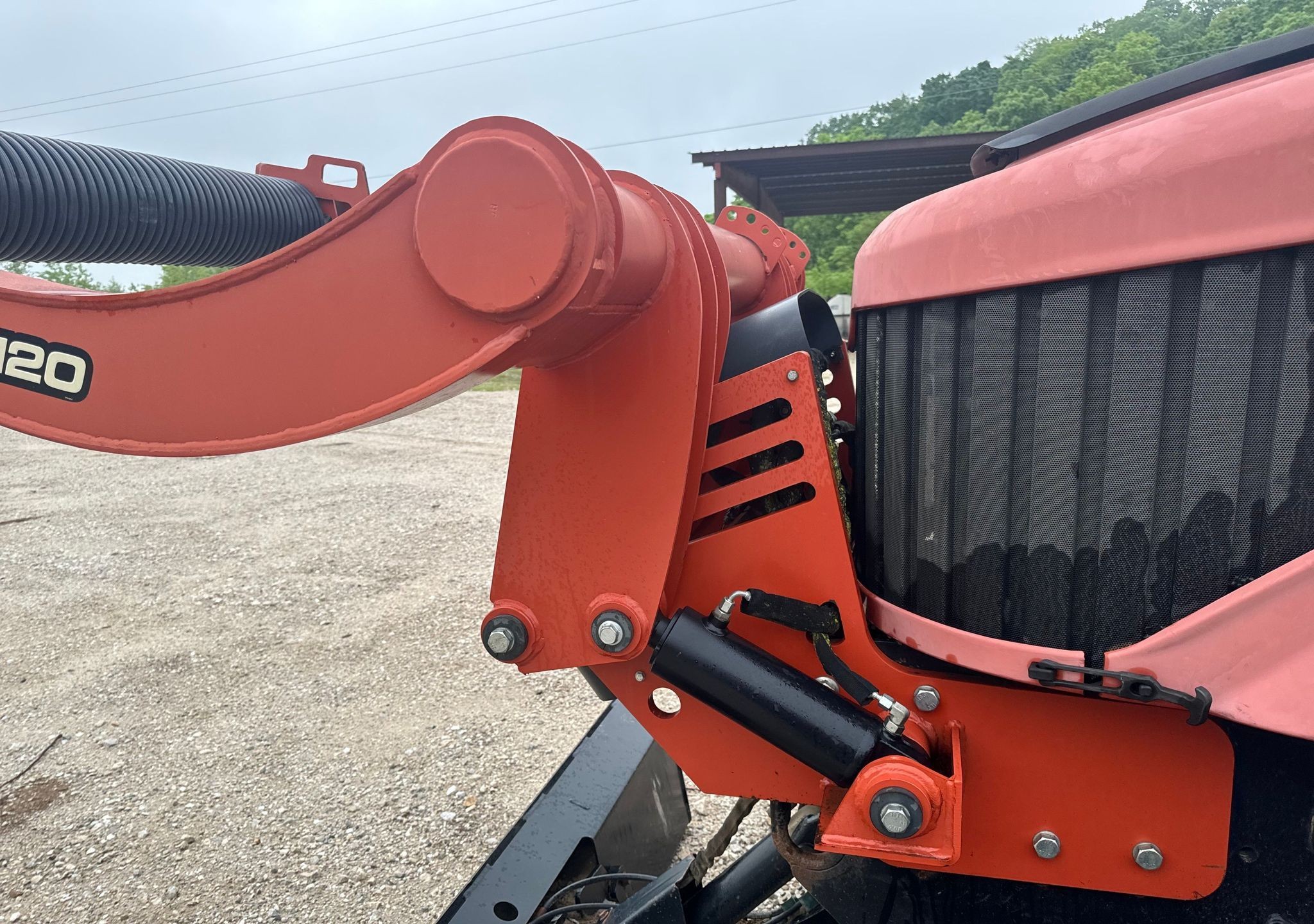 gallery 2013 Ditch Witch RT120 Quad trencher