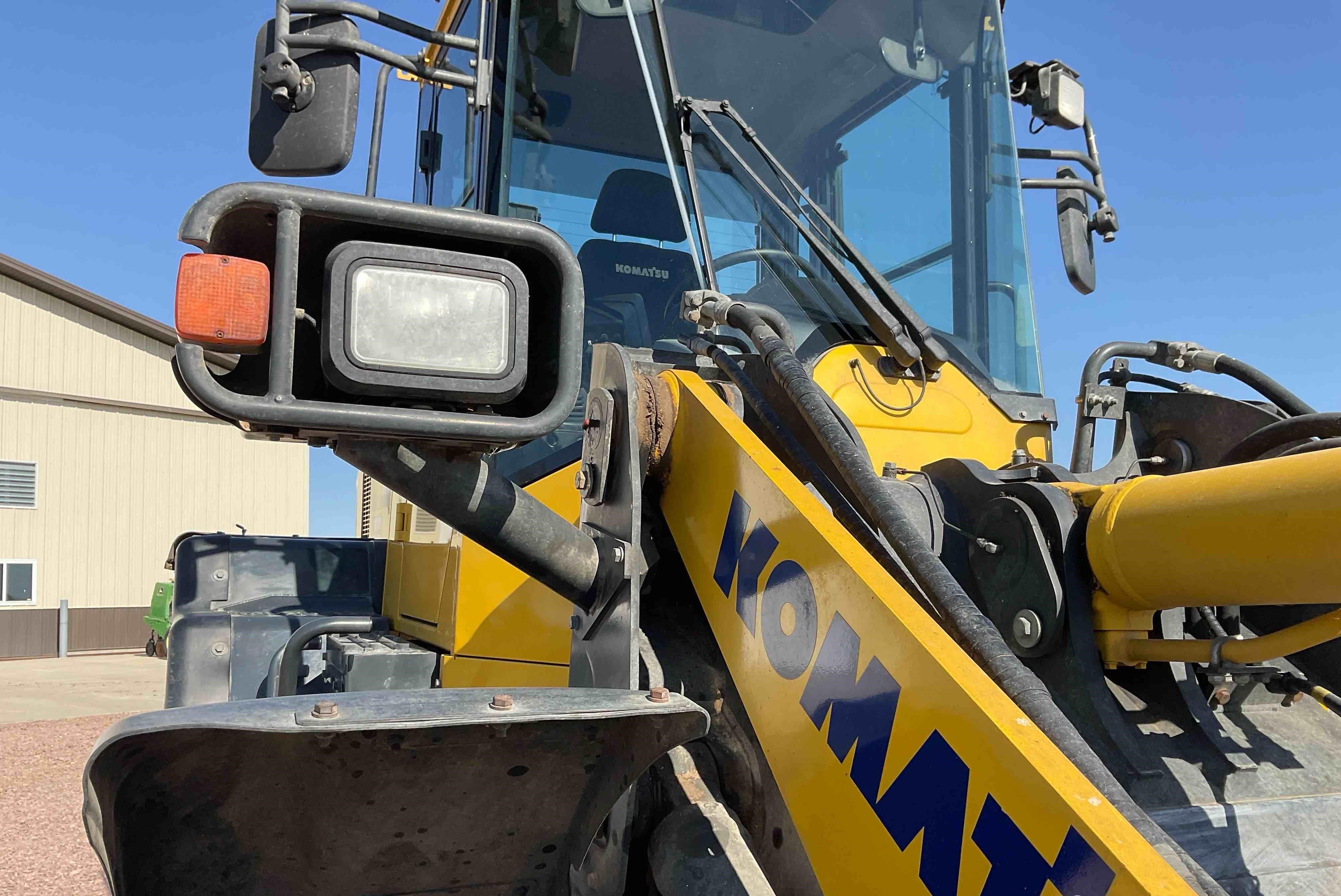 gallery 2019 Komatsu WA270-8 Wheel Loader