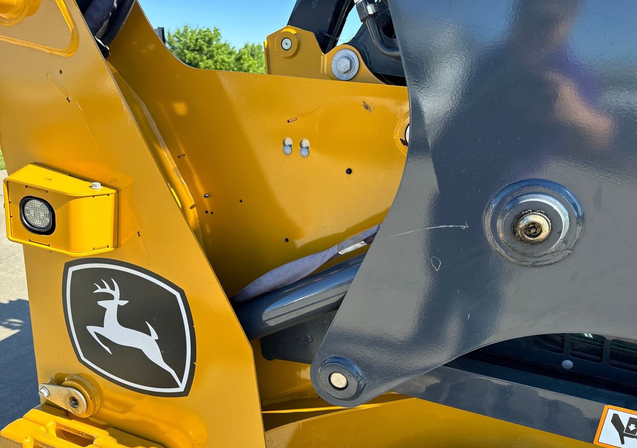 gallery 2023 John Deere 317G tracked skid steer loader